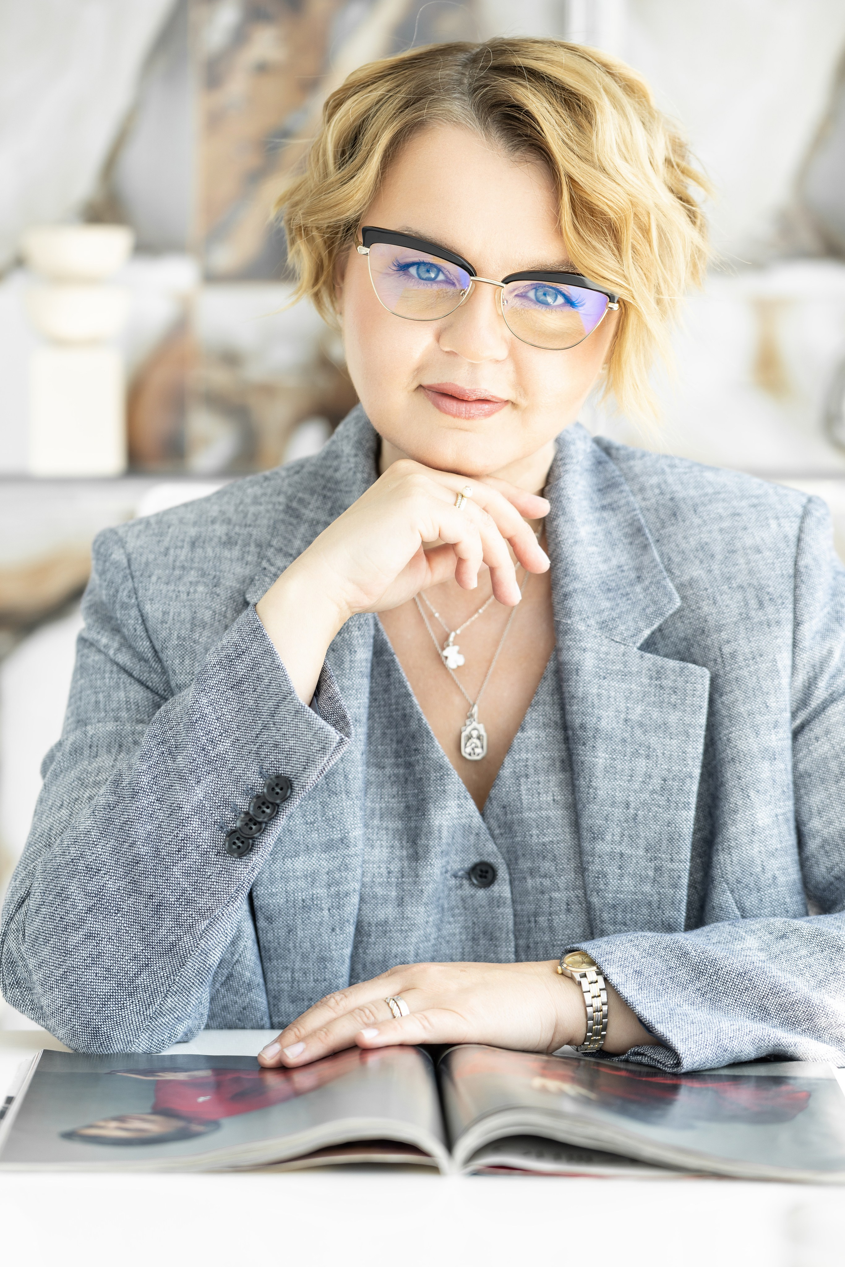 Аватарка для эксперта в Санкт-Петербурге, портрет для соцсетей