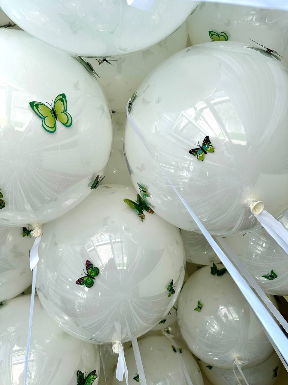 Шары в потолок. Организация мероприятий «Мир праздника Балу»