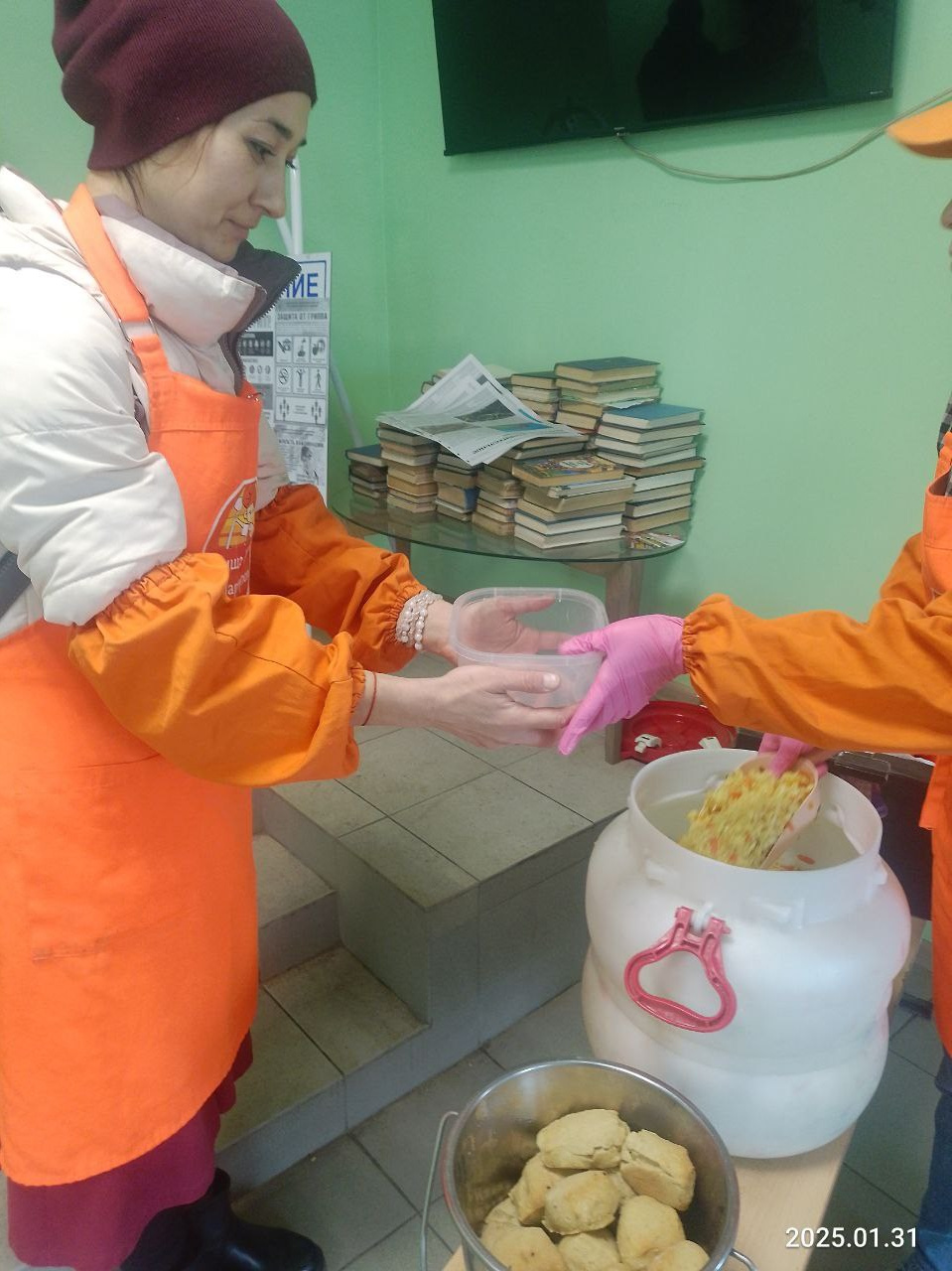 Общежитие временного размещения, Мариуполь, весна 2025. Пища для Жизни