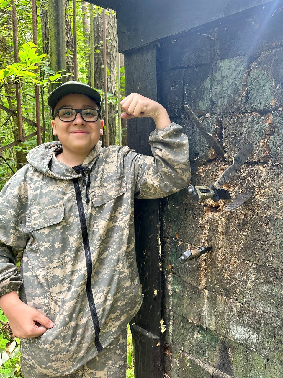 Метание ножей, метание лопат, метание топоров, военные сборы