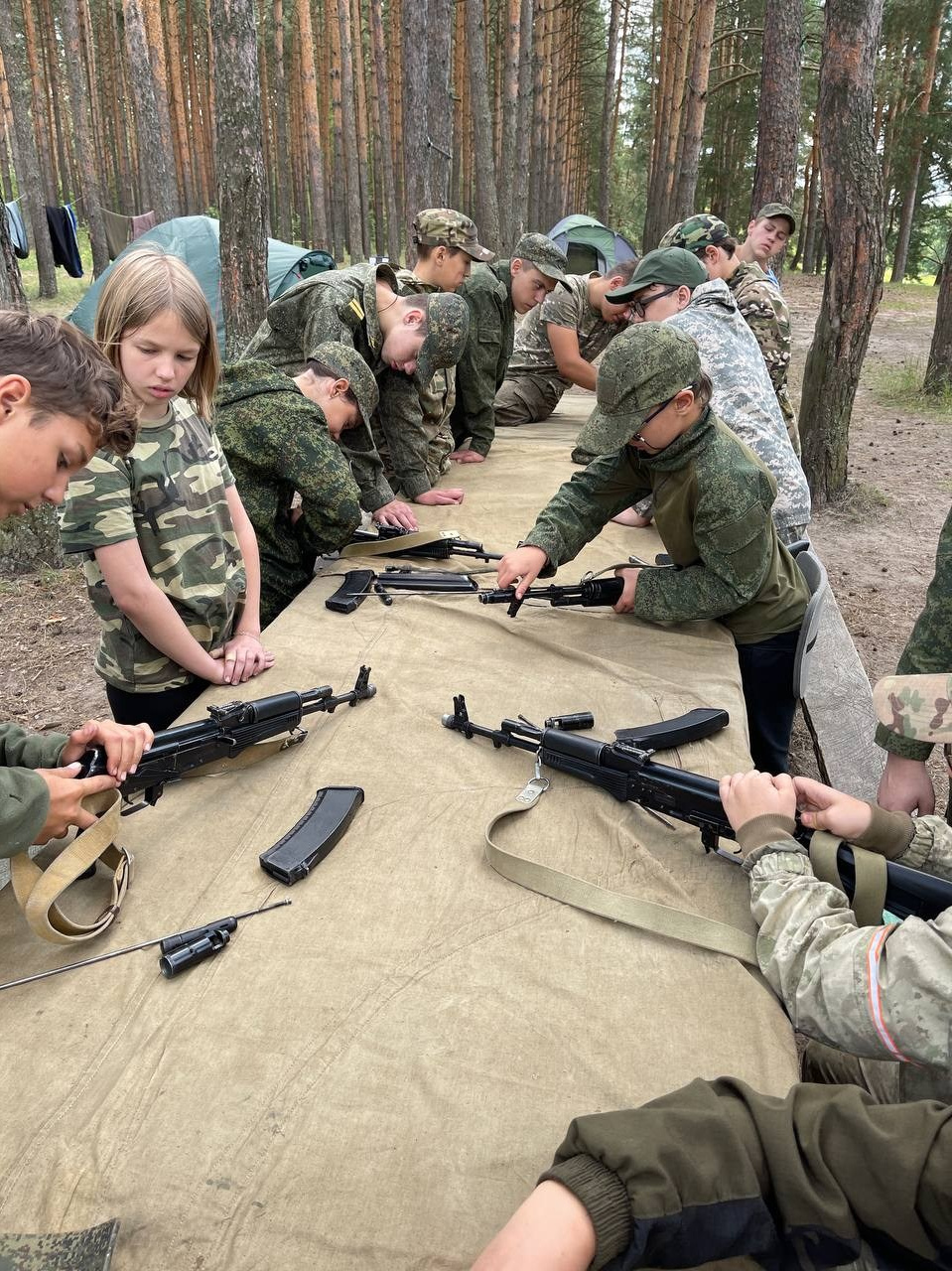 разборка сборка АК, автомат Калашникова, летний досуг