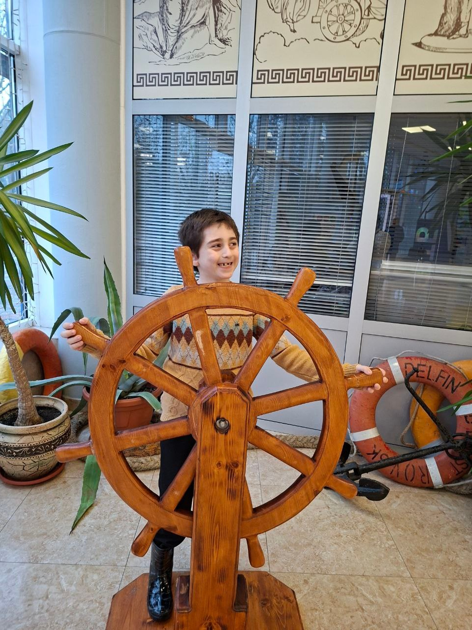 В гости к дельфинам. АНО «Центра социальных проектов «Путь в большой мир»