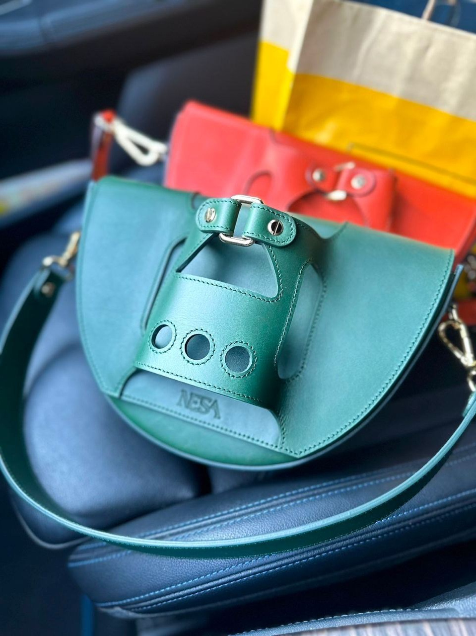 Логотип и фирменный стиль, Nesa