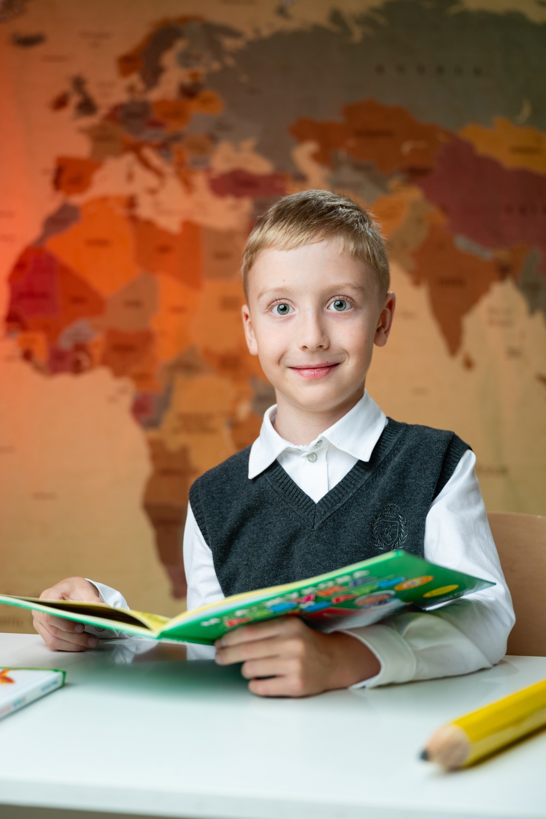 Для первых классов. Современный выпускной альбом