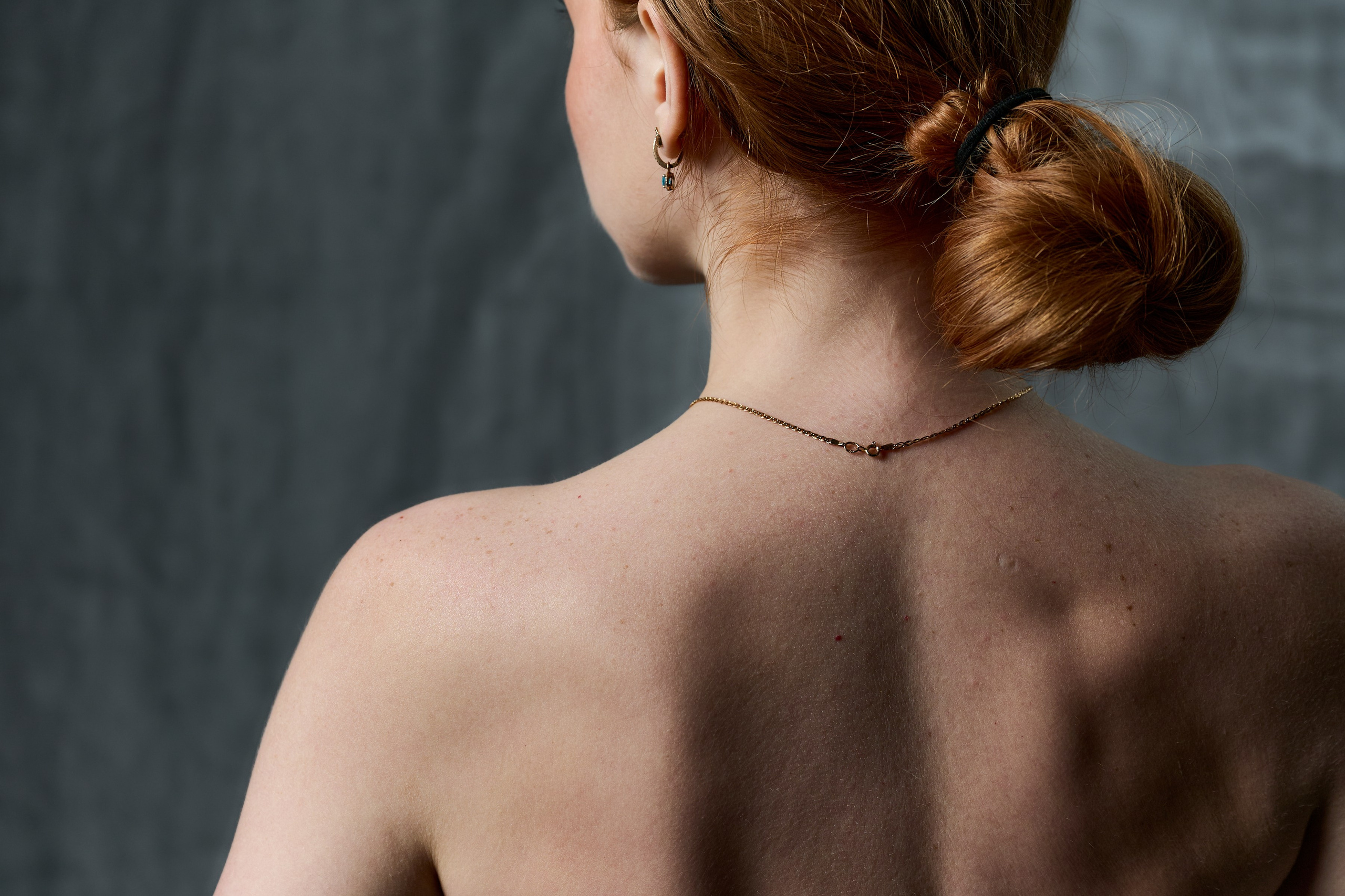 Портфолио. Тихая женская фотография — съёмка без ролей и позирования, где важнее состояние, чем образ