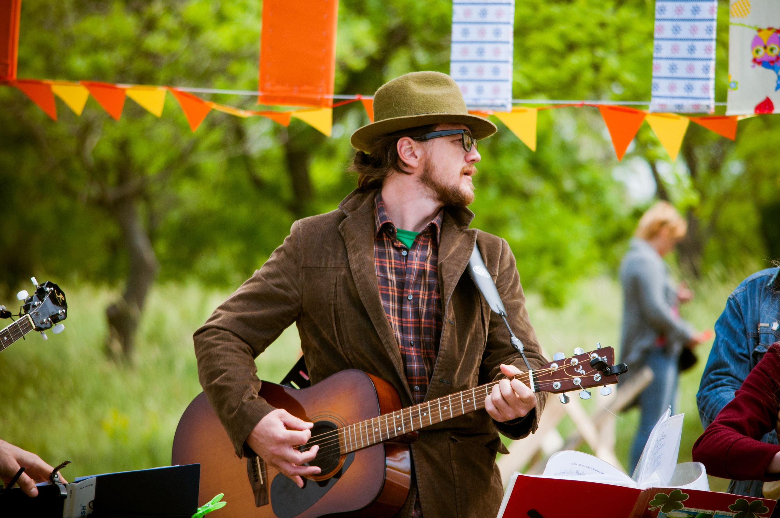 Услуги. Люди, вещи и пейзажи