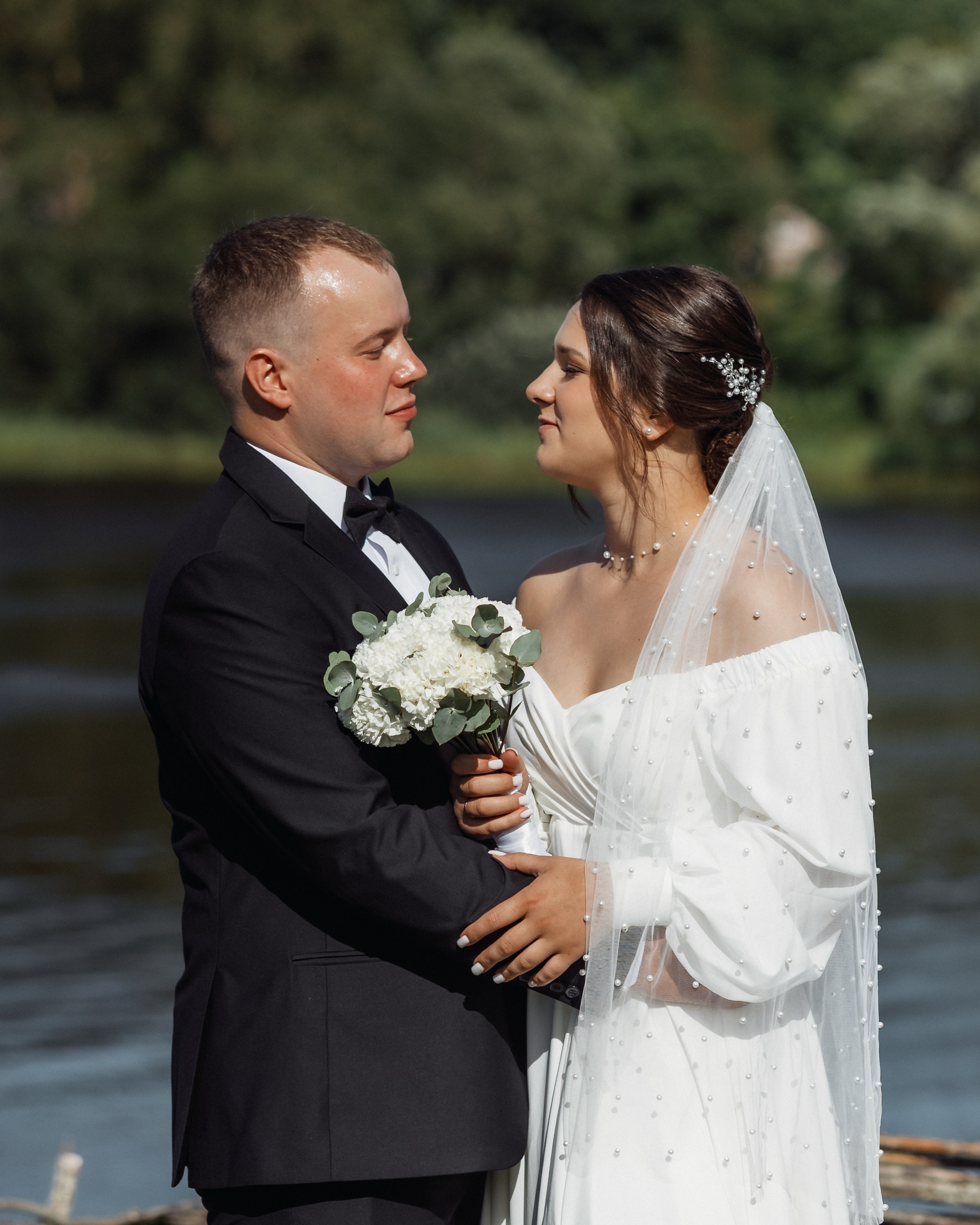 свадебные фотосессии и фотопрогулки в Волхове