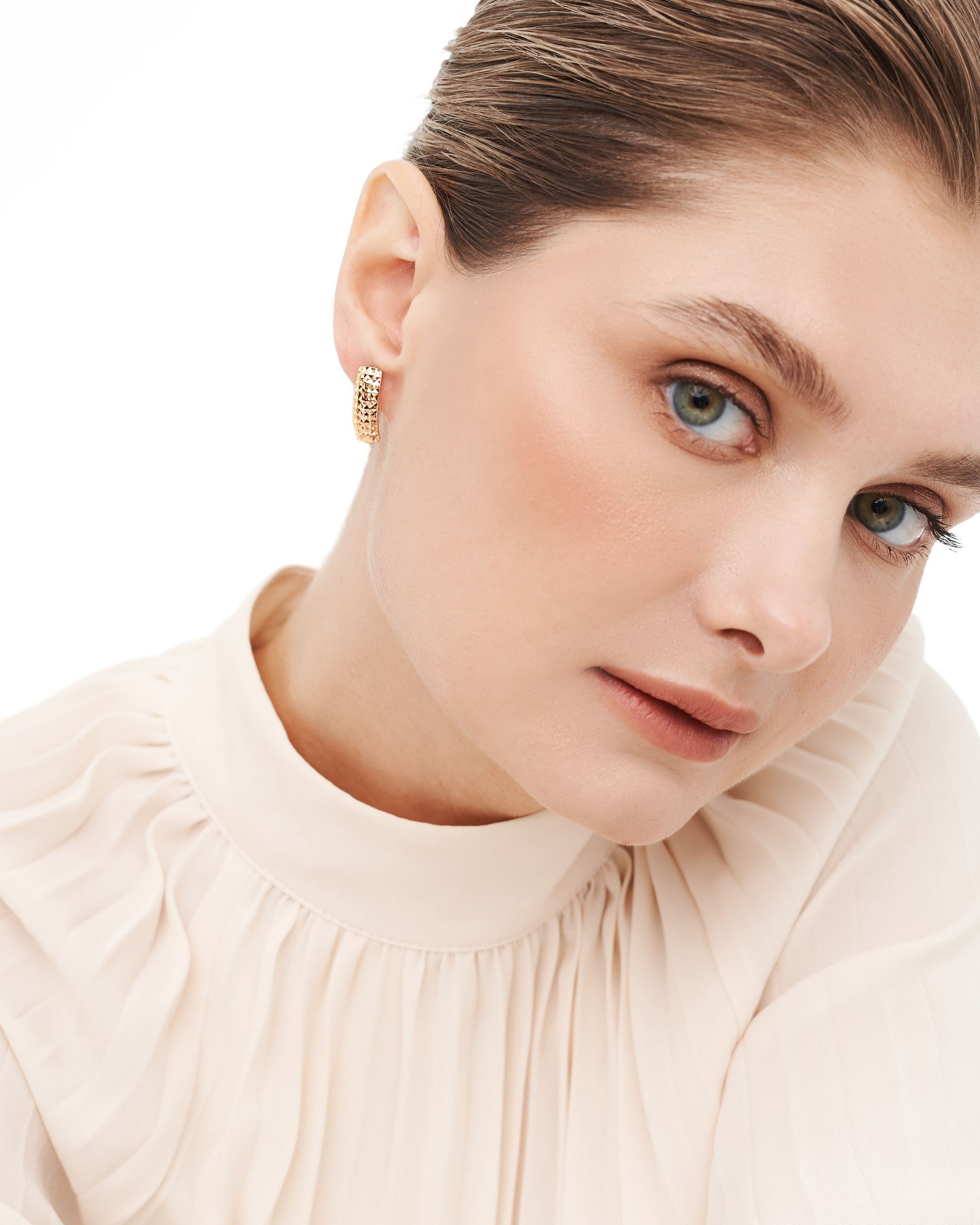 Ювелирная и предметная ретушь Каляева Екатерина