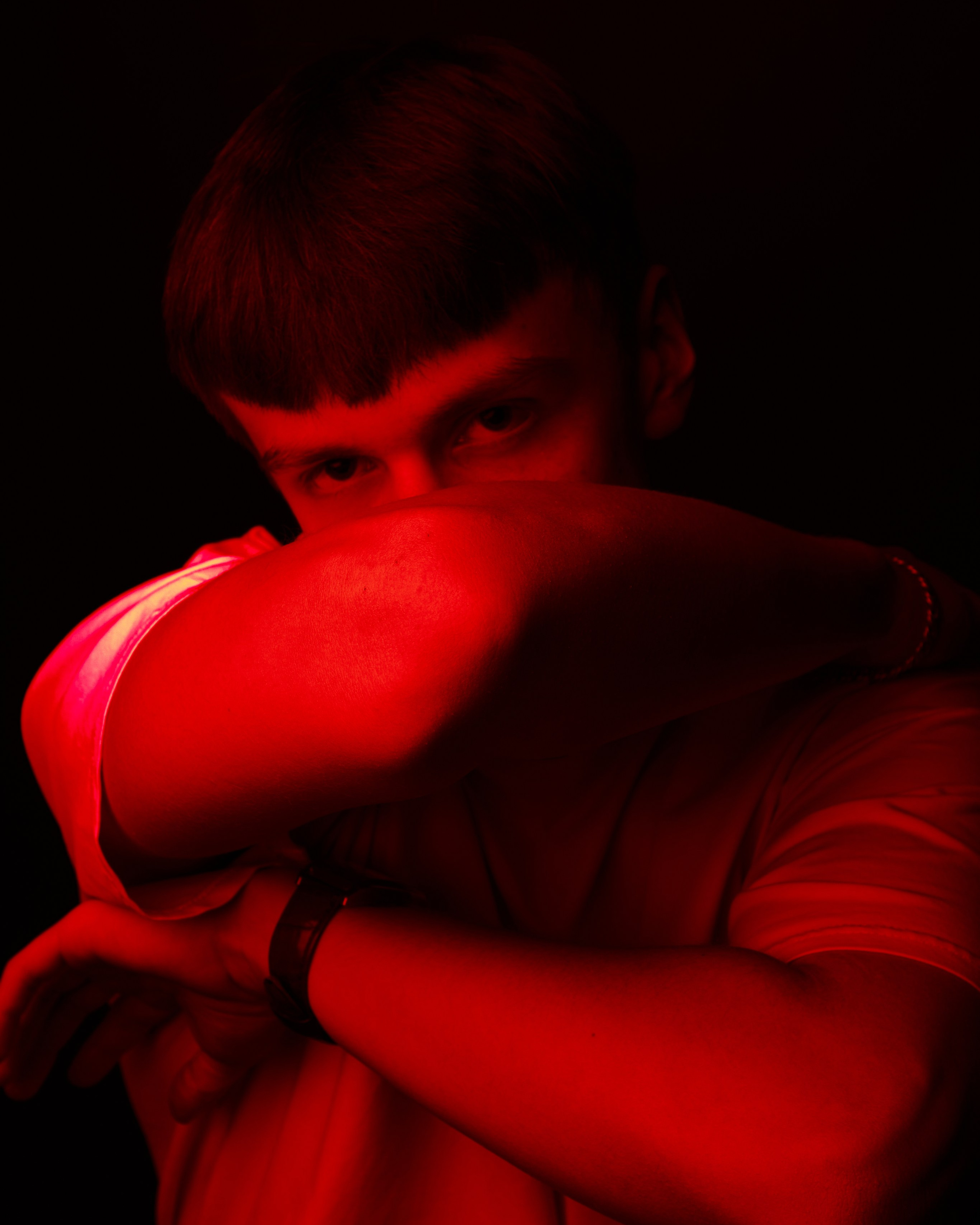 Контакты. Портретный фотограф в Орле. Готовые фото за 3 дня! Помощь в позировании. Советы по организации