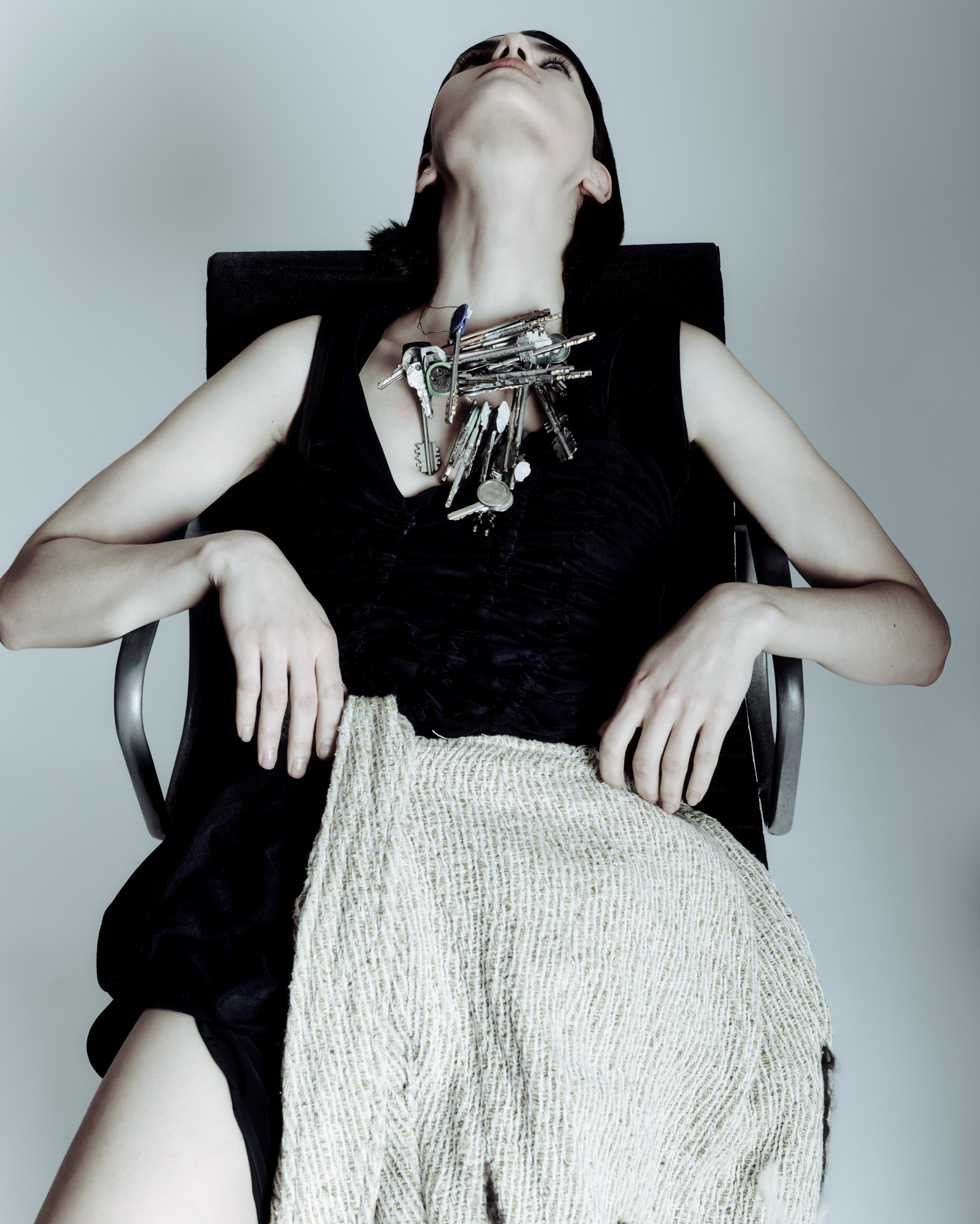 FASHION. PROFESSIONAL RETOUCHING SERVICE