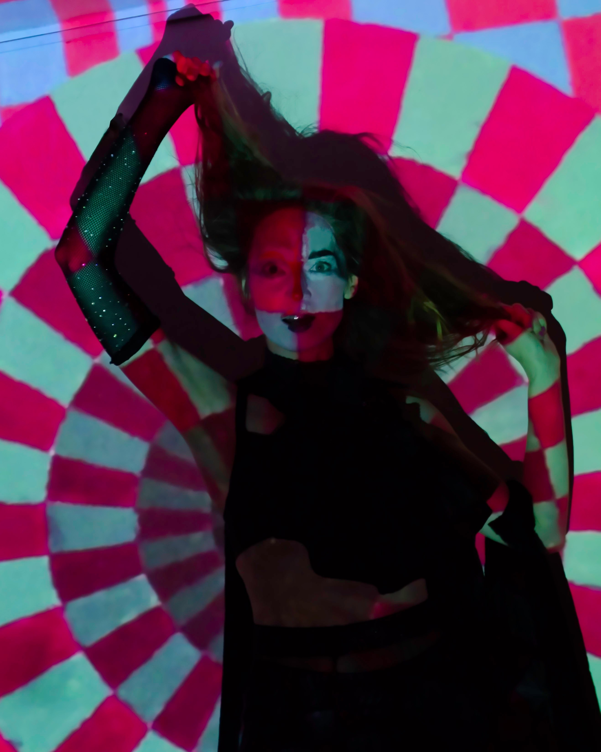 LUMINOUS SCORE. Yulia Yurchevskaya | Art Director & Visual Visionary
