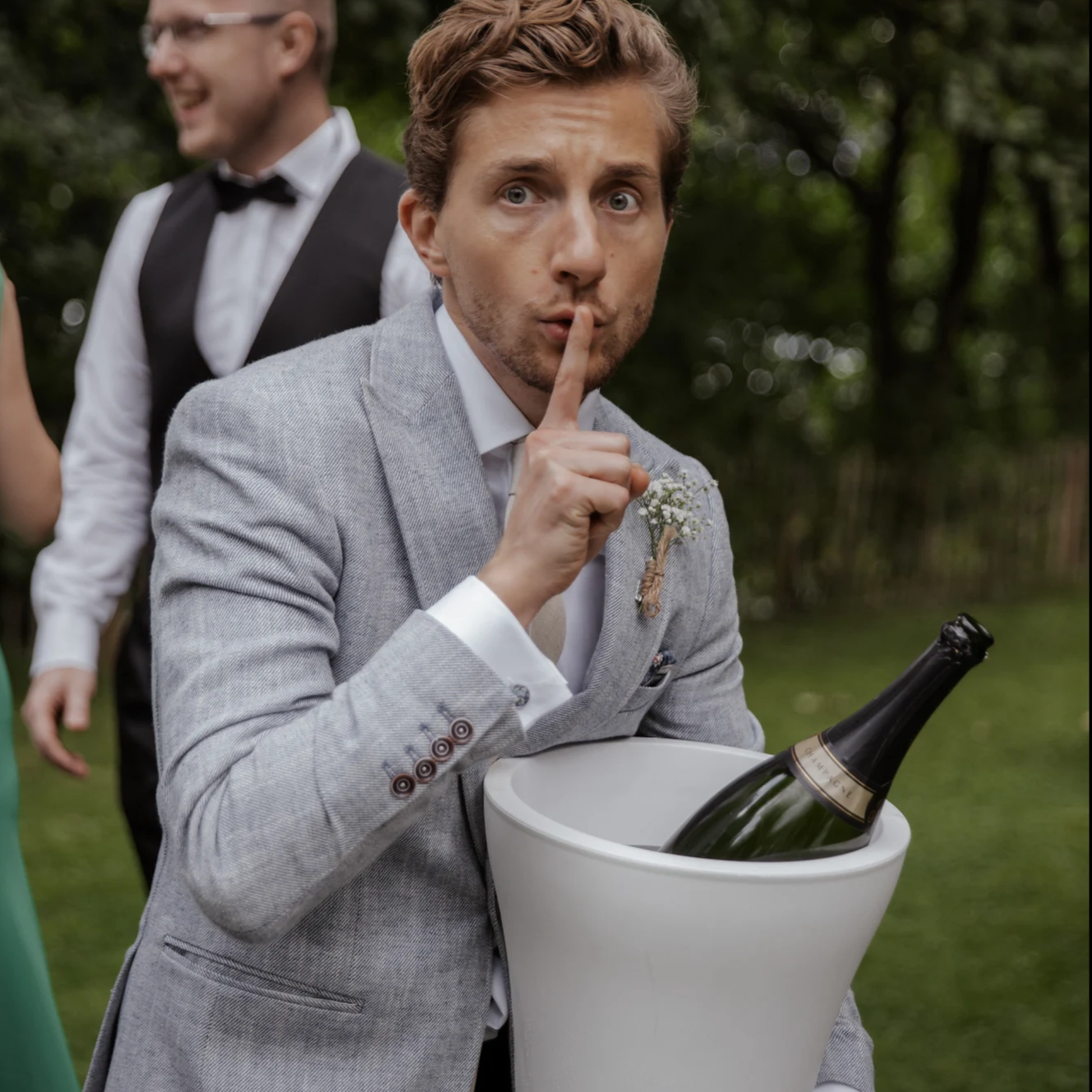 Чем занять гостей во время перерыва между ЗАГСом и Банкетом. Свадебный фотограф в Москве Анастасия Шелест