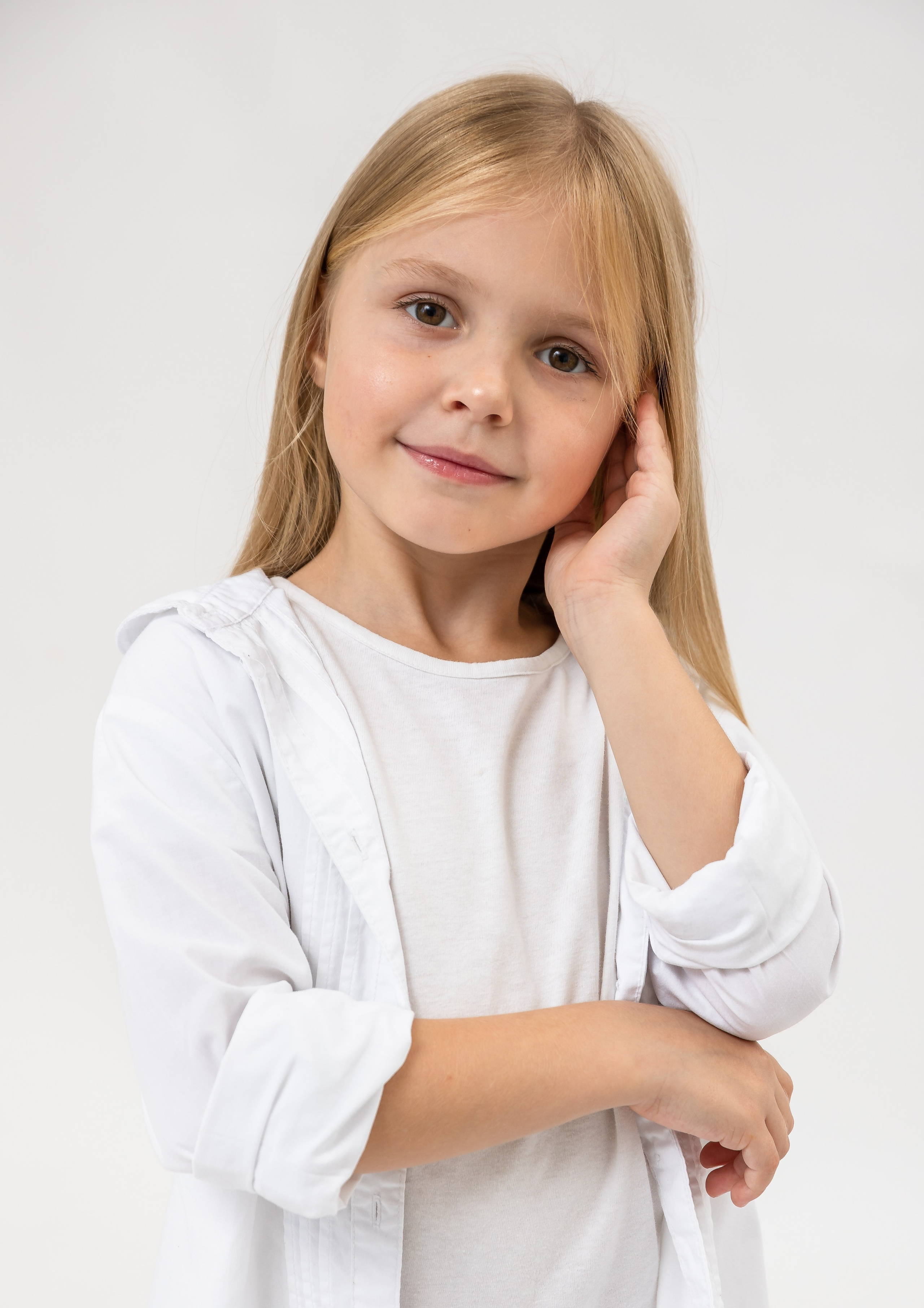 База моделей. Модельное Агентство Alma Model Management