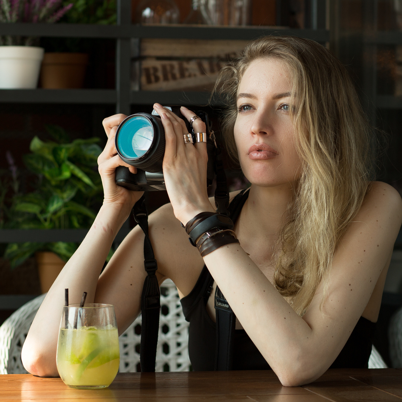 Контакты. Ваш фотограф Саша Шапулина