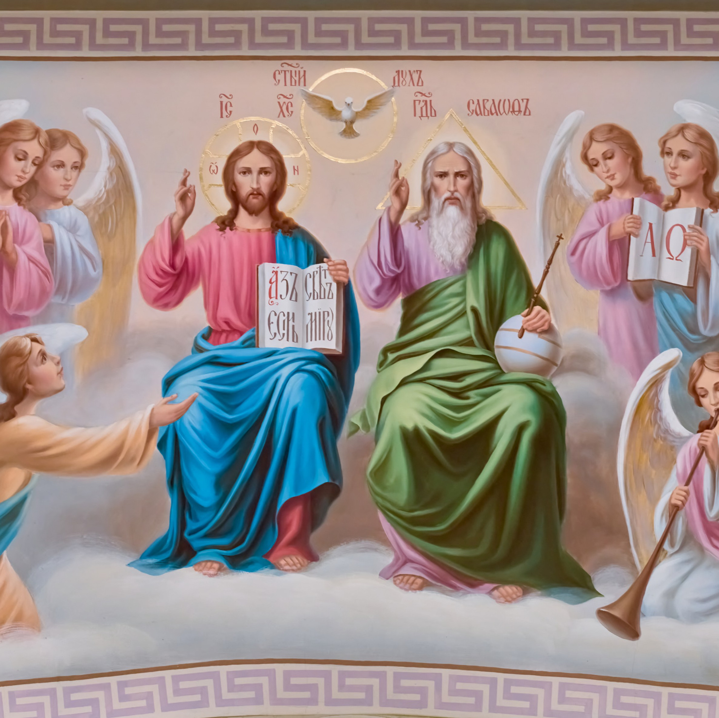 Фрески и росписи внутри Храма Пророка Божия Илии