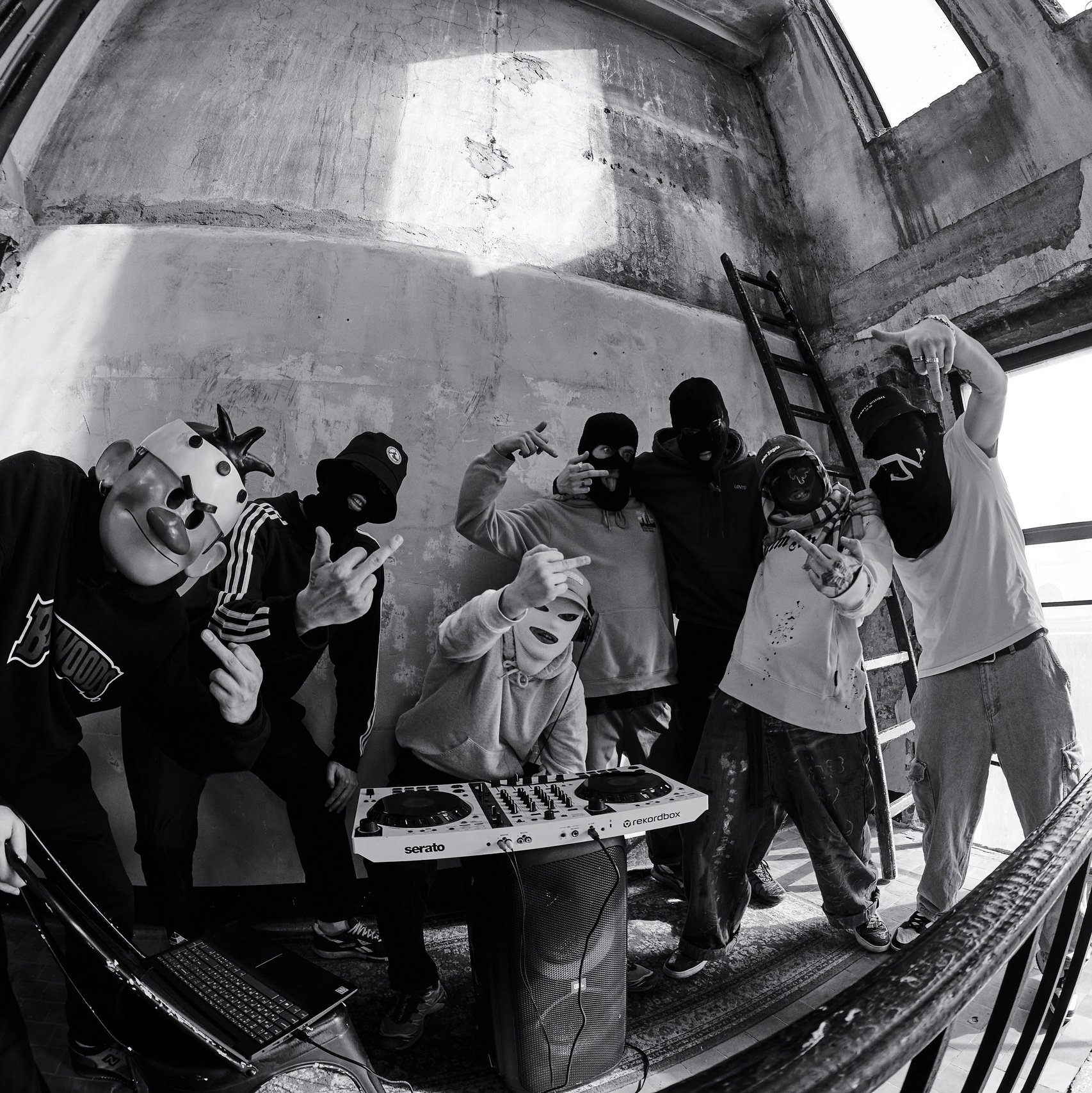 Контакты. Московский фотограф WHRMZD