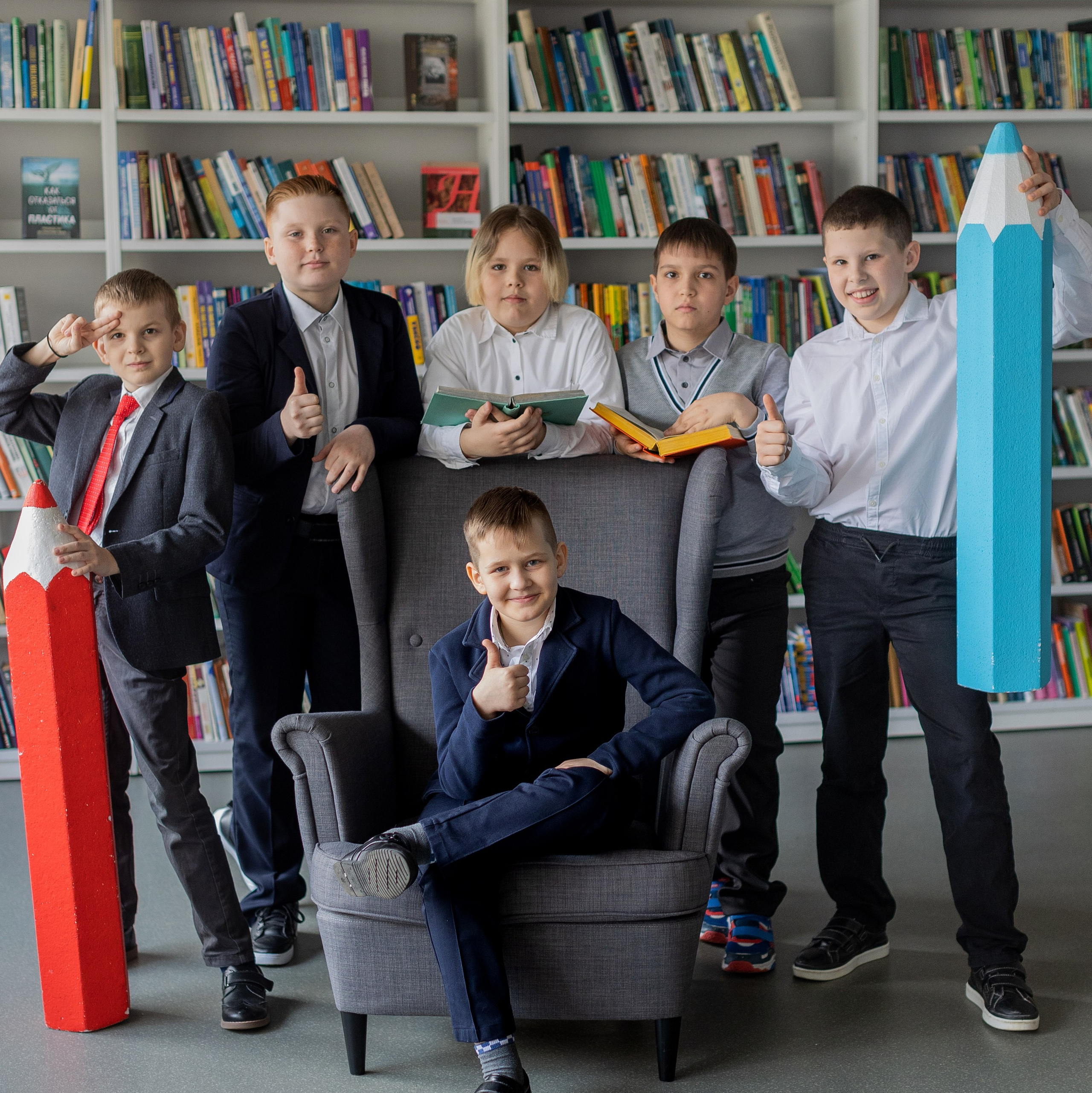 Фотографии в начальной для выпускных альбомов. Выпускные альбомы в Зеленограде и Москве