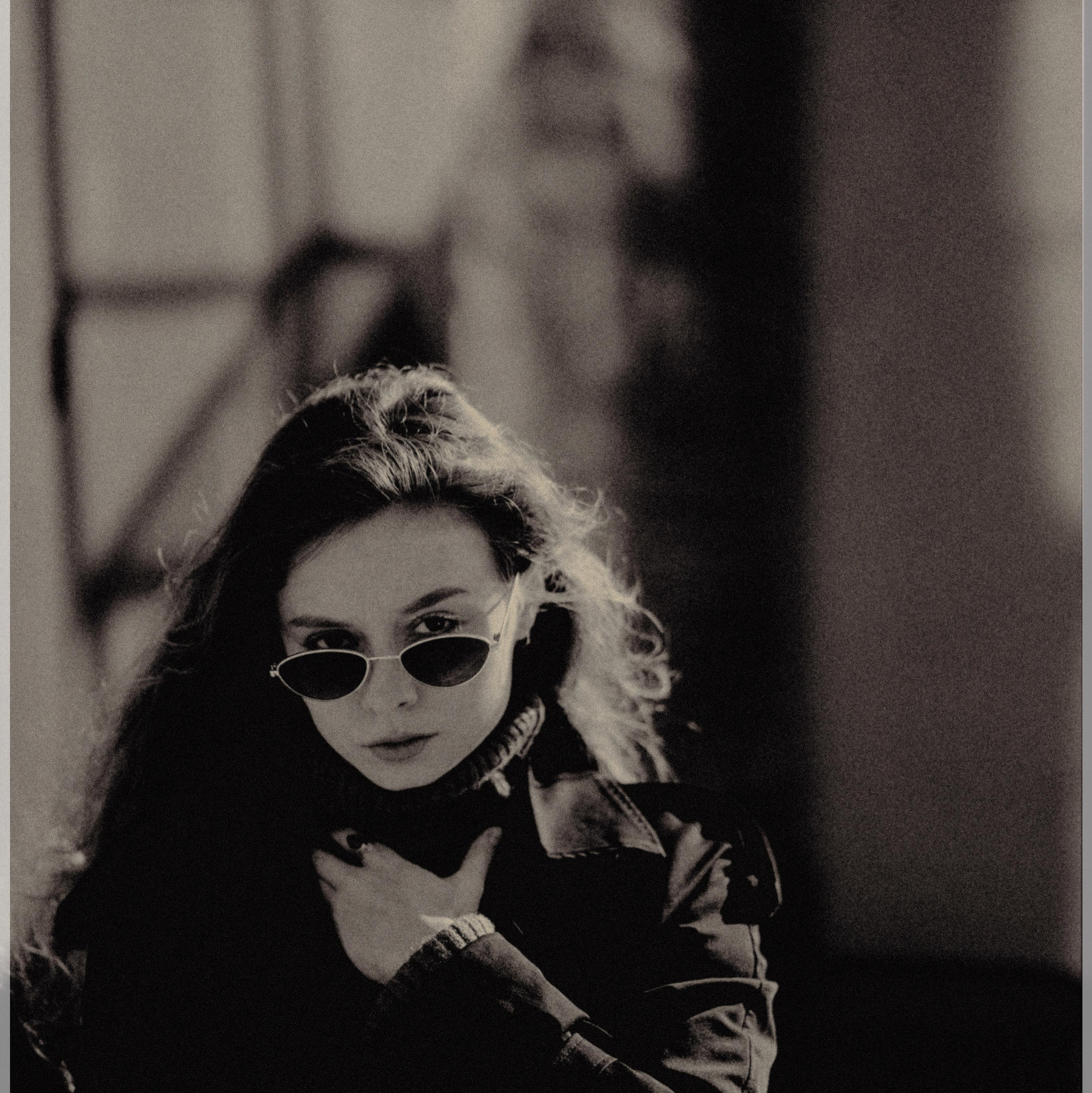 Контакты. Фотограф Ксения Калюжная