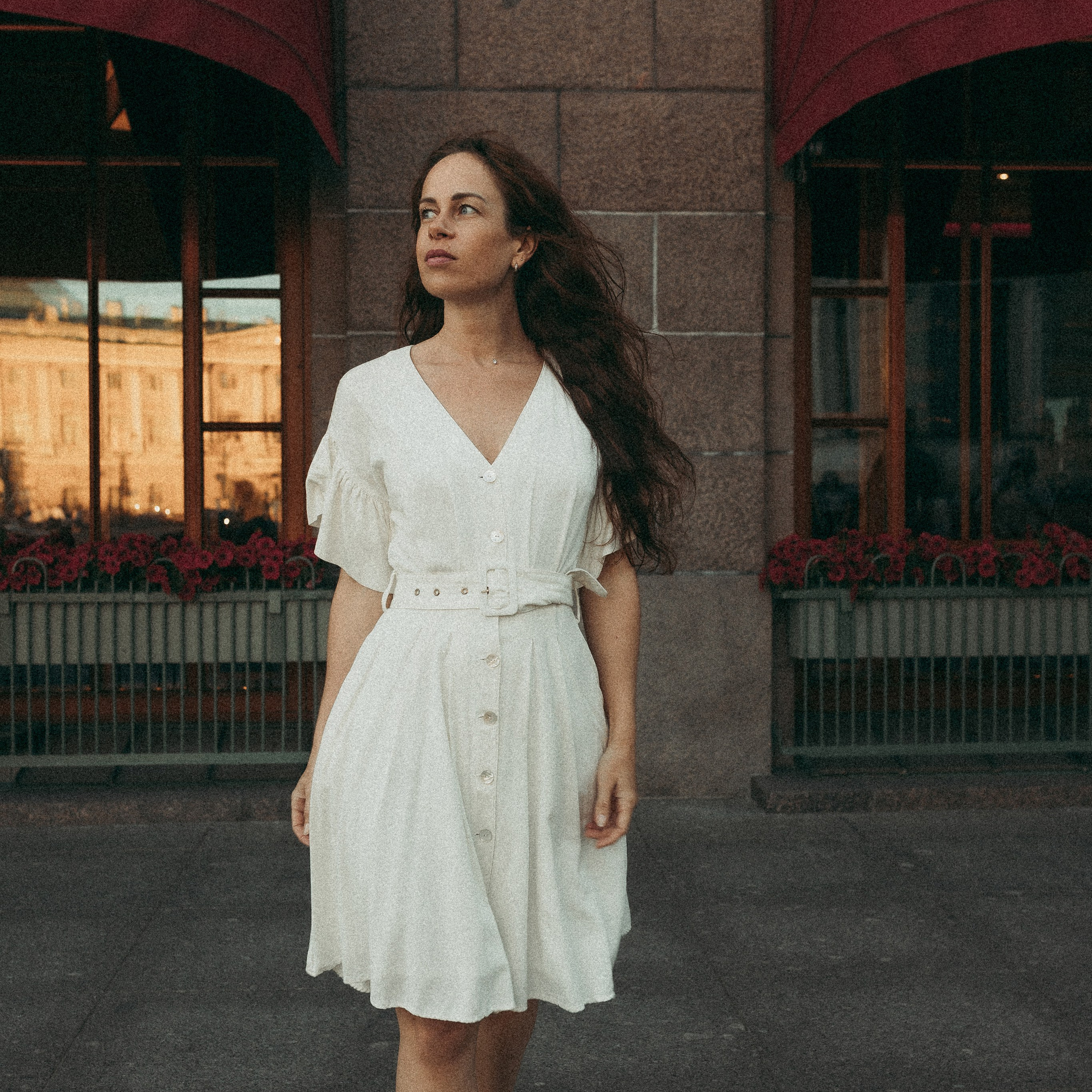 Контакты. Дизайнер полиграфии в Санкт-Петербурге. Заказать свадебные приглашения, подарочные сертификаты, полиграфию для бизнеса, шелковые ленты