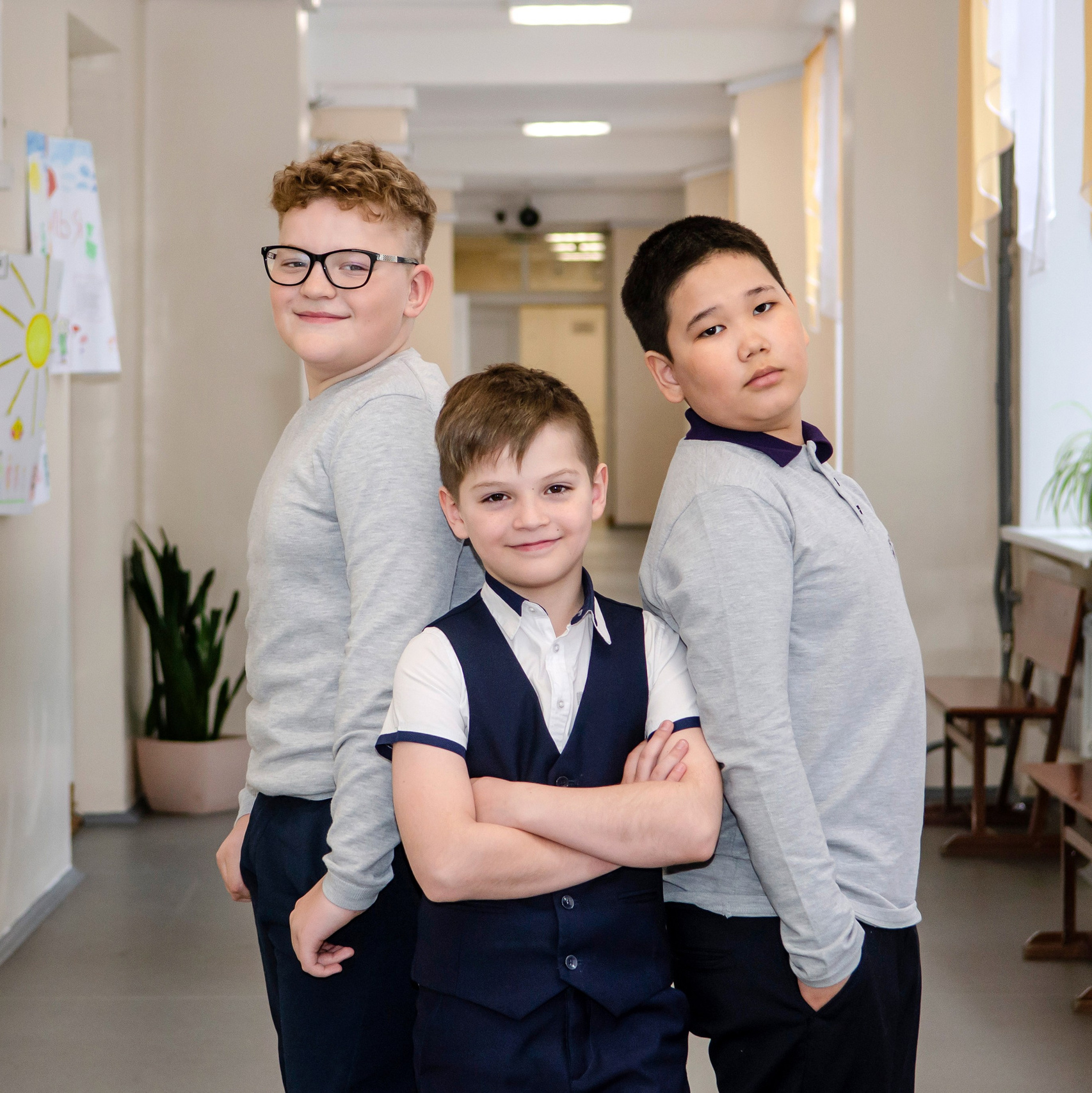 выпускной альбом в начальной школе шелехов, выпускные альбомы в четвертом кассе шелехов, заказать выпускные альбомы для начальной школы в шелехове