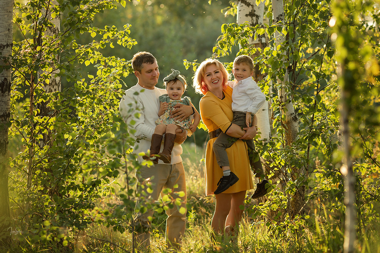 Семейная фотосессия и лошадки. Детский и семейный фотограф в Екатеринбурге