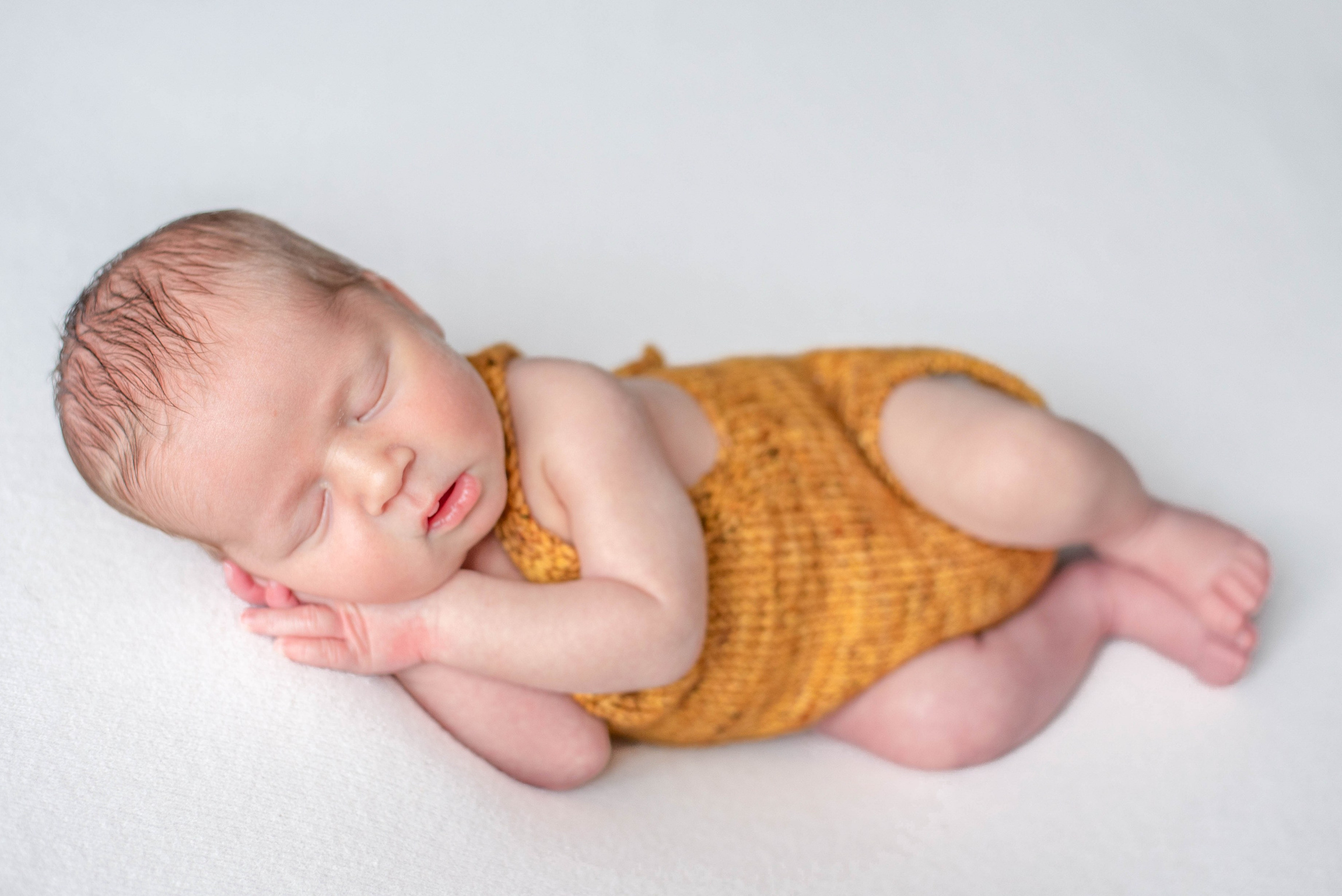 Новорождённые. Фотограф в г. Нижневартовск Александра Гриценко