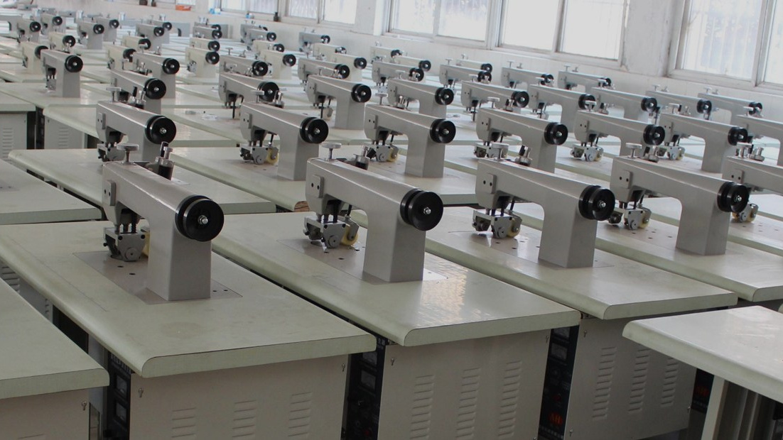 Профиснаб — профессиональное оборудование для швейных производств