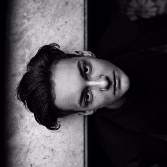 Фотосессии в парадных Петербурга – необычные локации и атмосфера. Непарадное в парадных