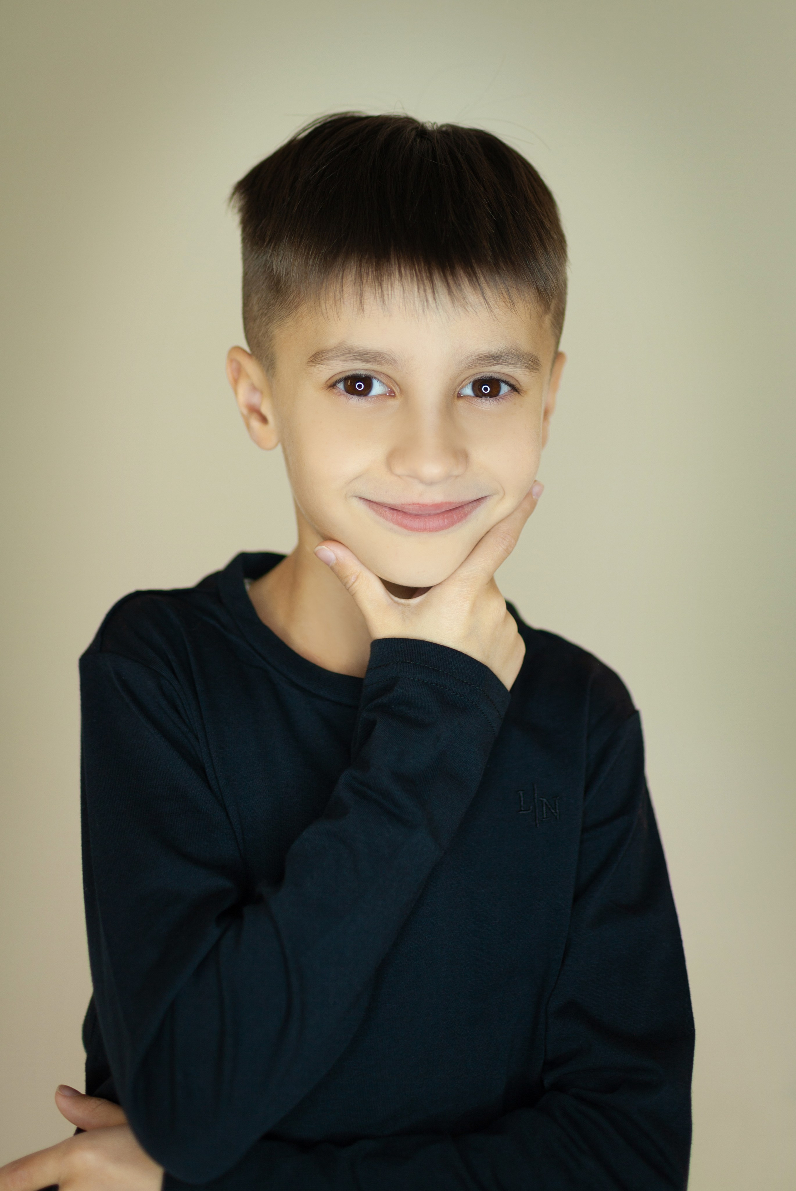 База моделей. Модельное Агентство Alma Model Management