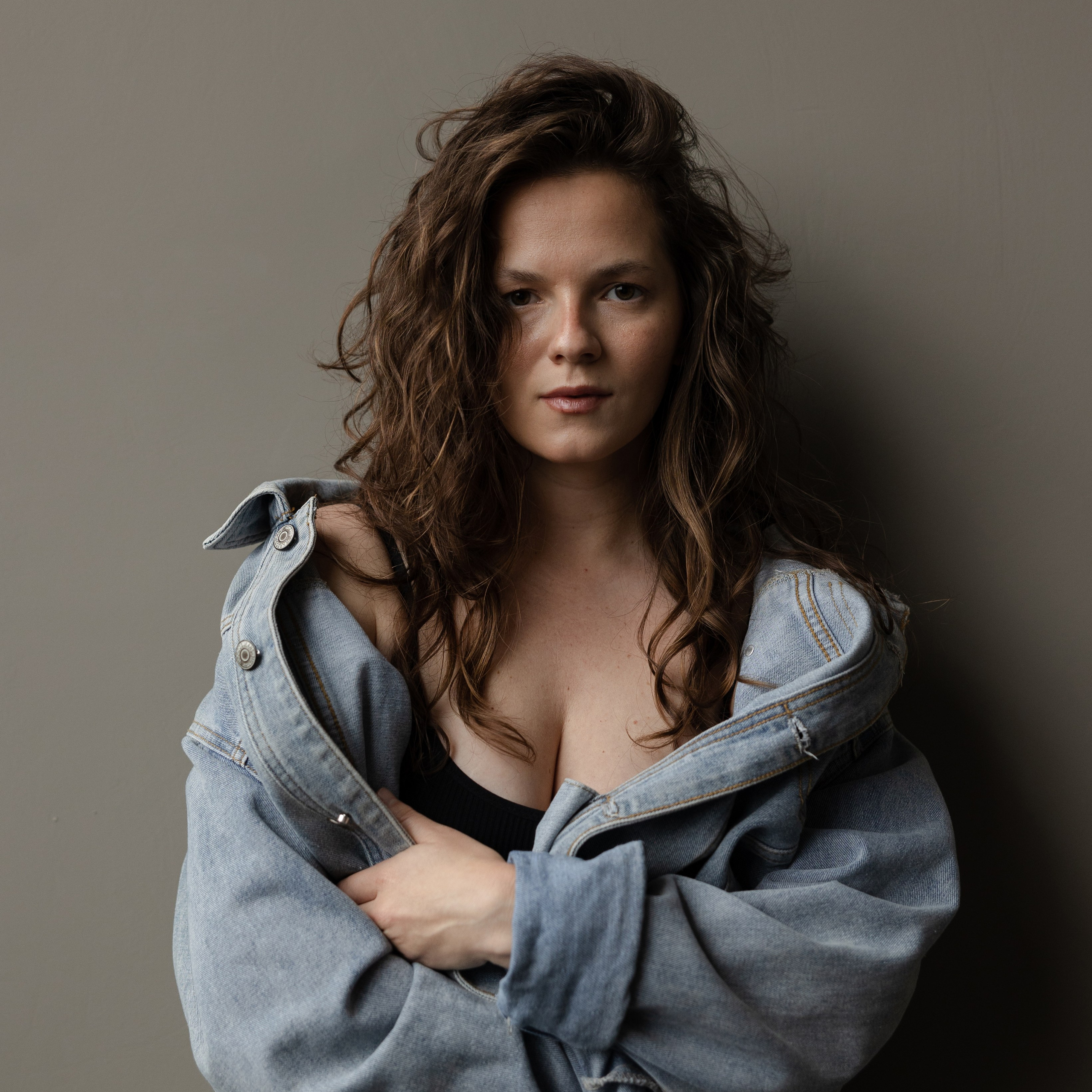 Контакты. Фотограф Анастасия Казакова