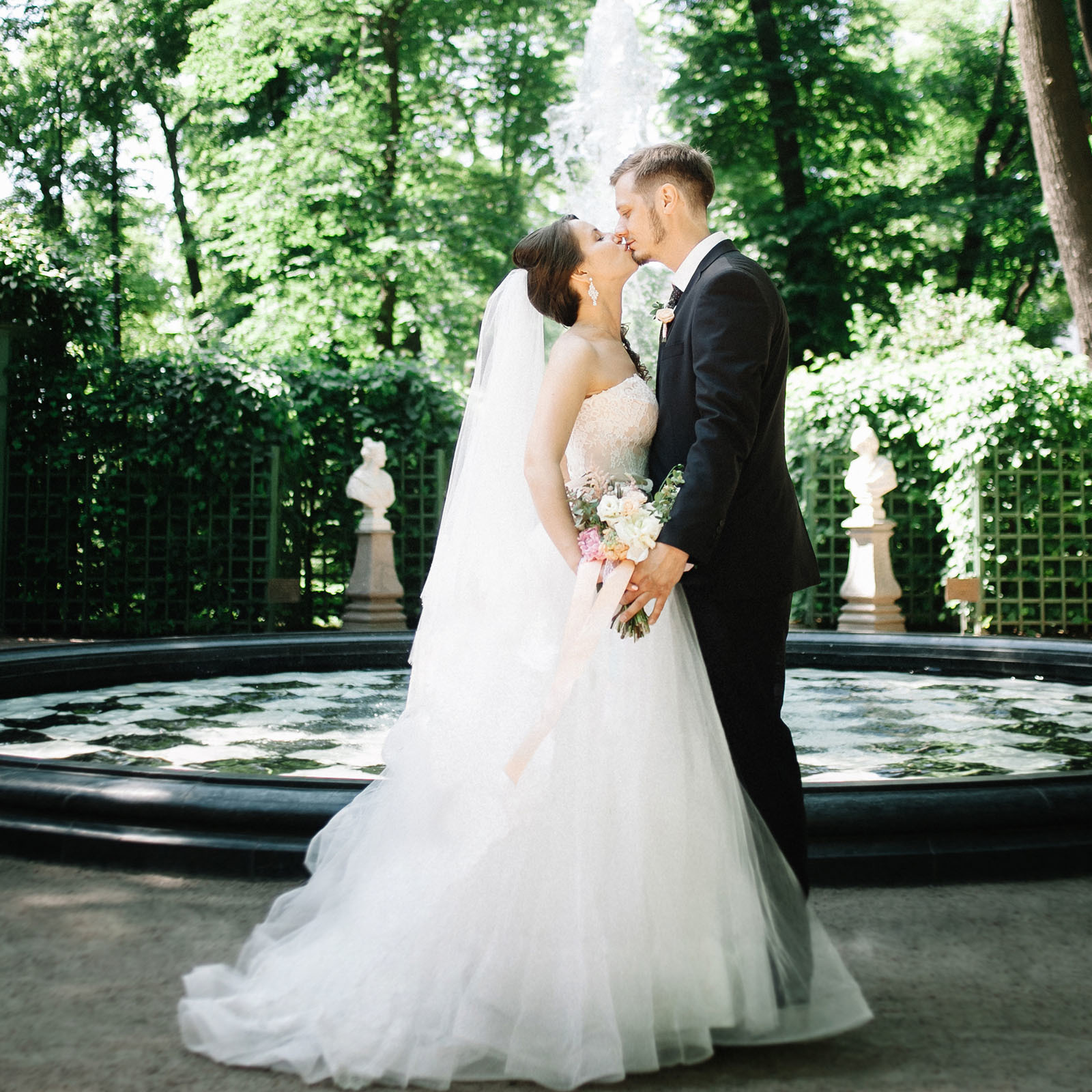 Услуги и цены на свадебную фотосъёмку в городе Майкопе. Семейный и свадебный фотограф в Майкопе Михаил Мартиросян