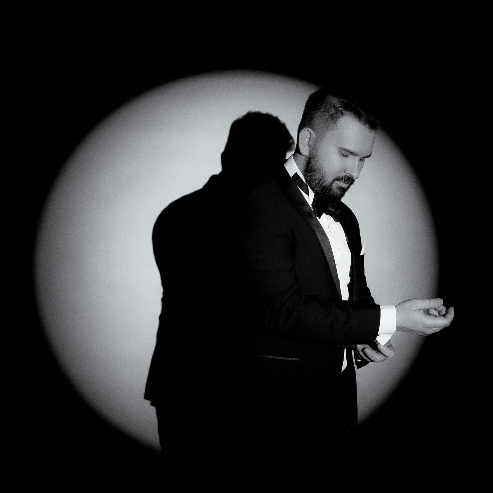 Ведущий спортивных, деловых мероприятий. Ведущий бойцовского турнира