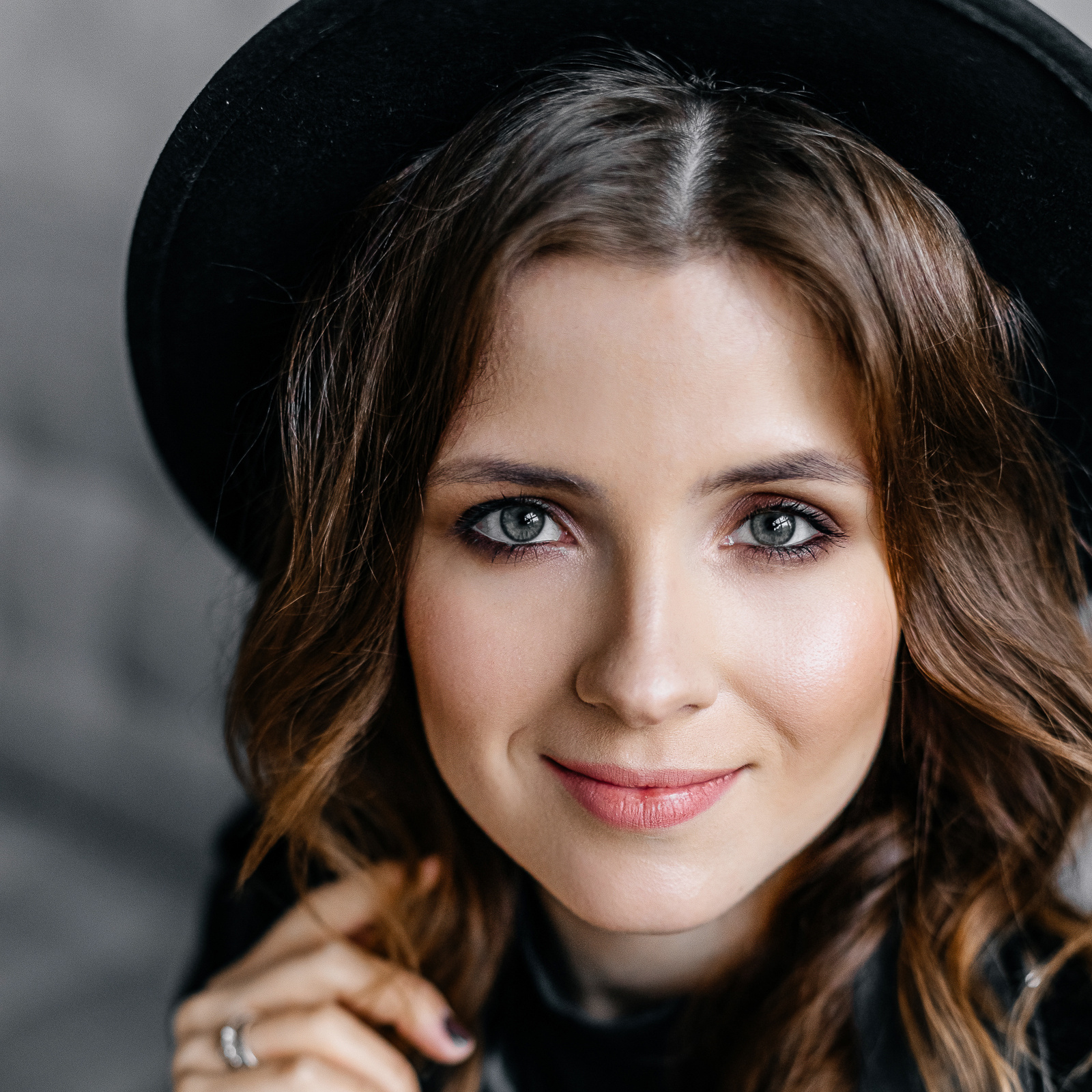 CONTACTS. Главная