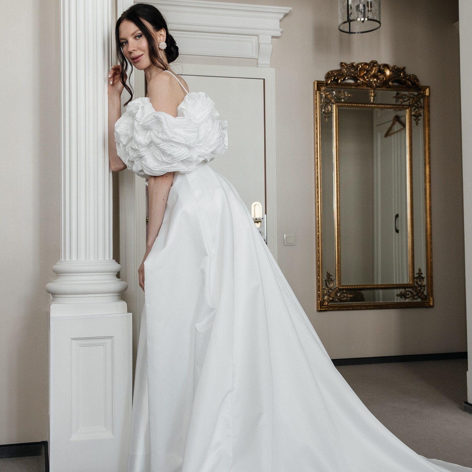 Выбрать лучшие гостиницы и отели на свадьбу для утра невесты в Москве. Свадебный фотограф в Москве Элина Ларченкова. Фото, которые цепляют