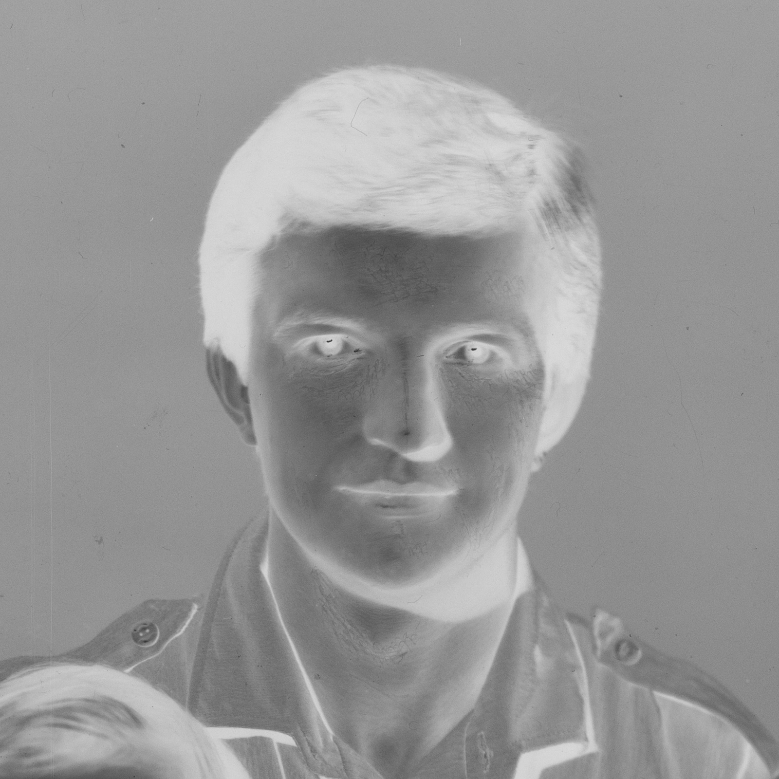 Оцифровка листовой фотоплёнки. Фотограф Евгений Стельмах в Молодечно и Минске