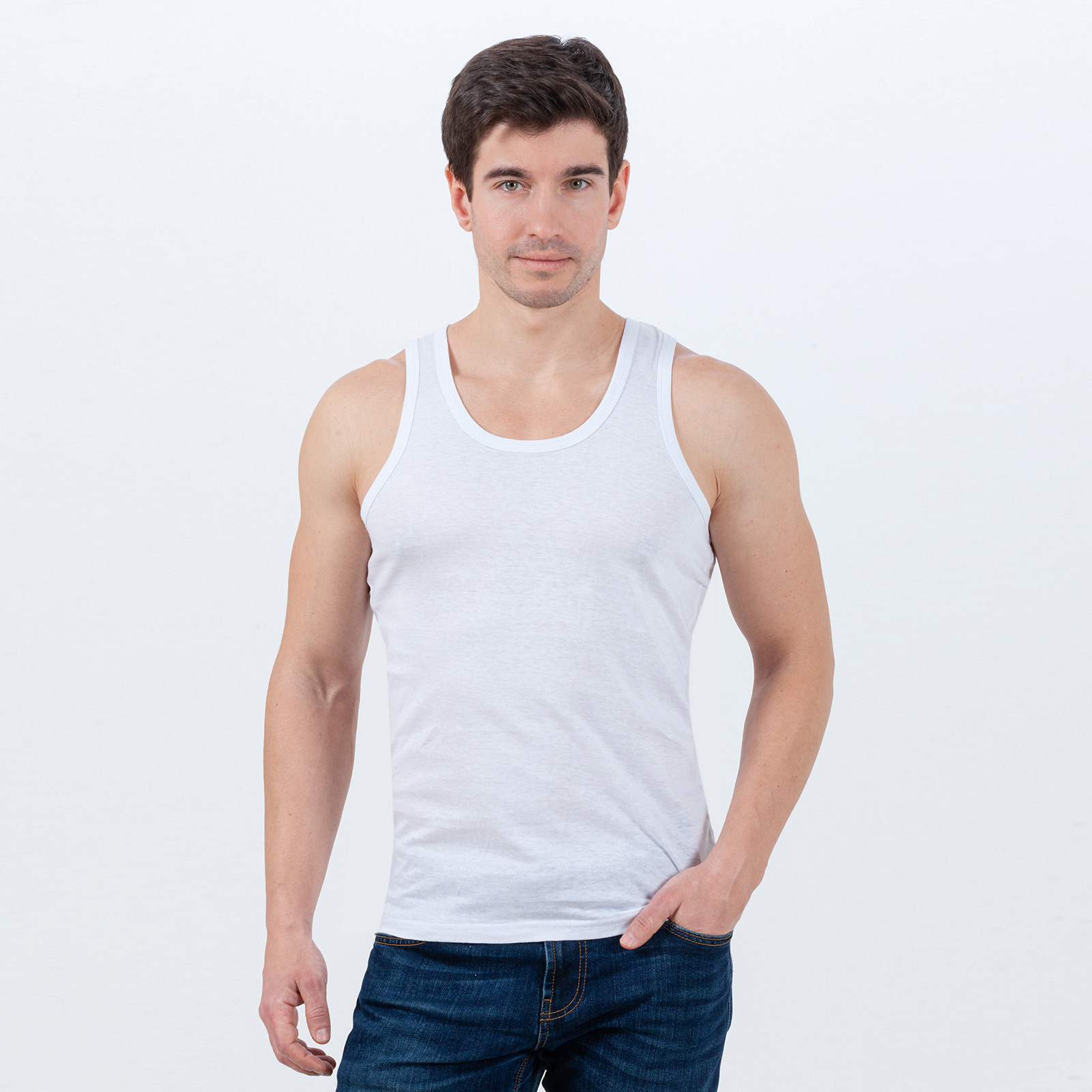 Михаил Папулян, предметная фотография для маркетплейсов. Сборные фотосъёмки в Москве. фотосессии одежды.фотограф