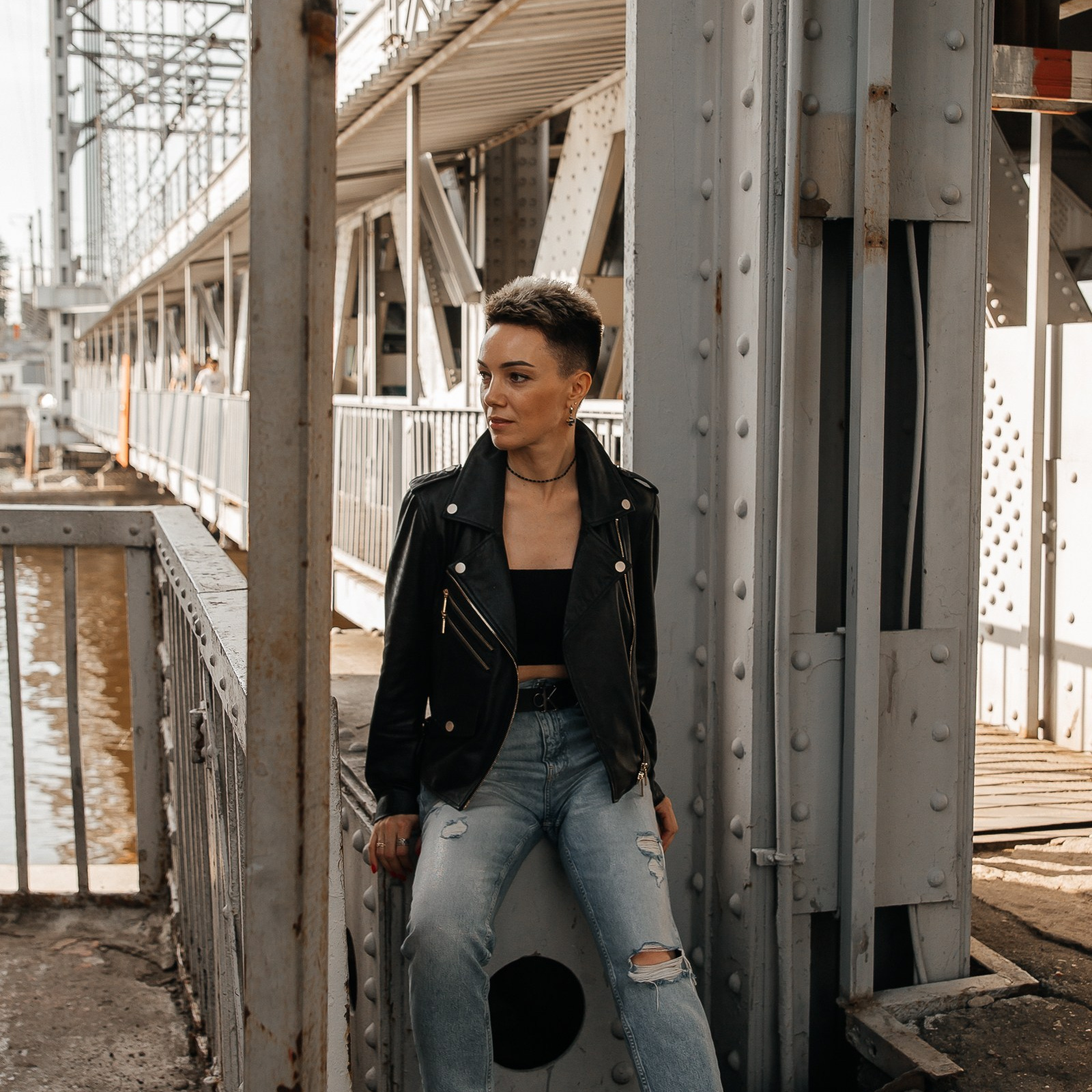 Фотосессия на двухъярусном мосту. Фотограф Ольга Кудрявцева. Профессиональная фотосъёмка в Калининграде