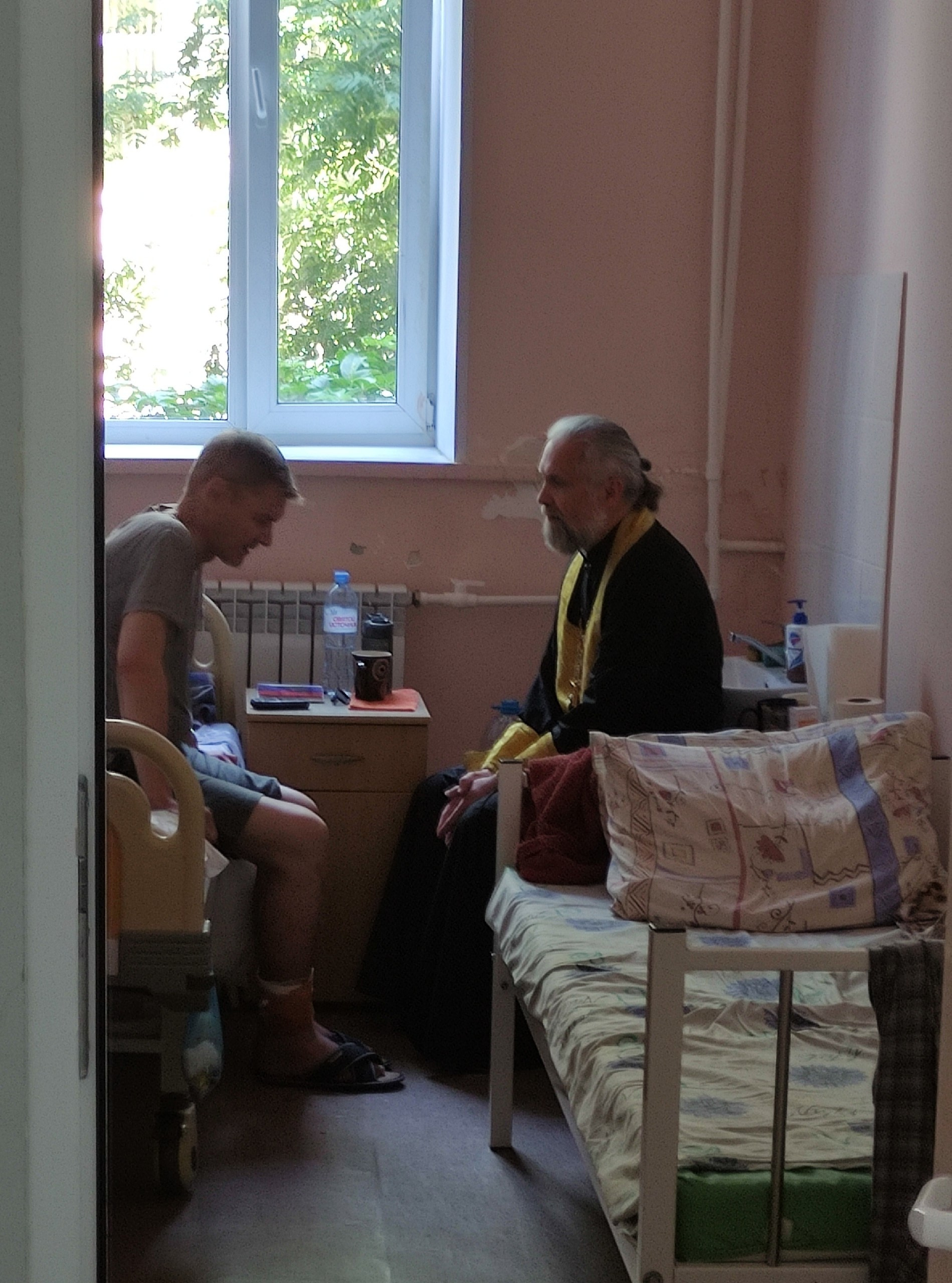 Клирик благочиния посетил больницу. Северное благочиние Саратовской епархии