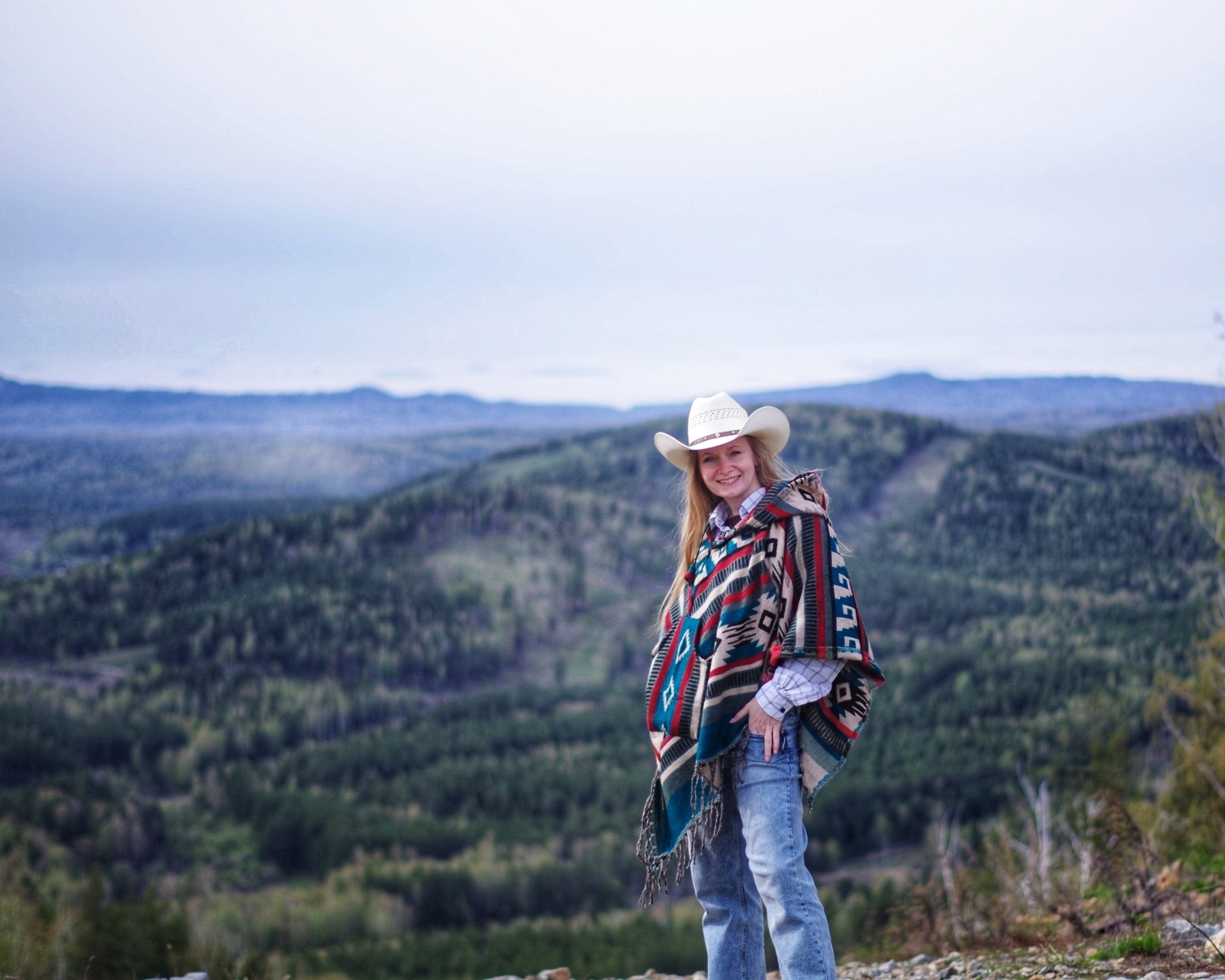 Модель Марина Доглядная. Фотограф Марина Доглядная Челябинск фотосессии с лошадьми, мотоциклами