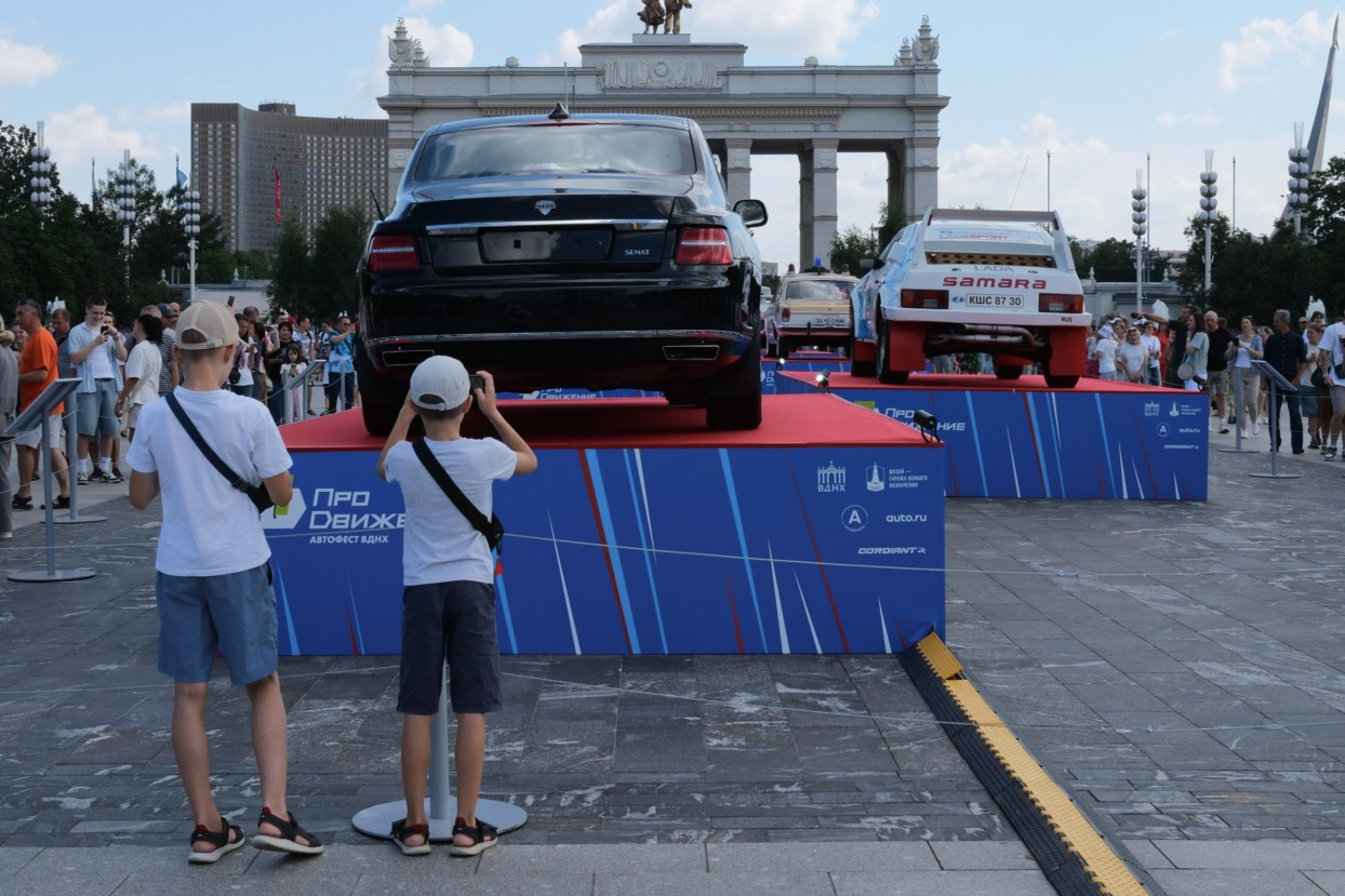 Машины с народным хозяйством. Belugin Art