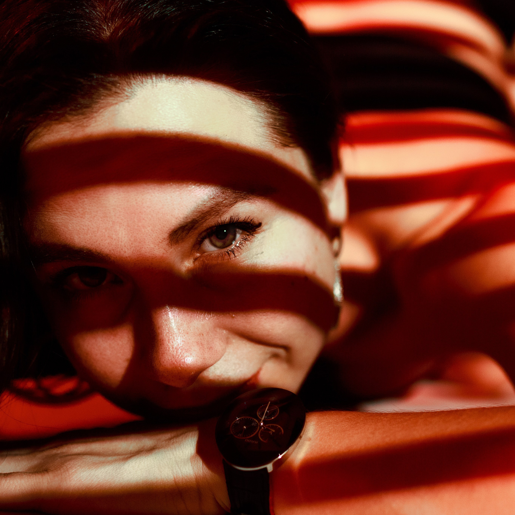 Заказать фотосессию в студии в Екатеринбурге | Женская фотосессия. Репортажный фотограф Екатеринбург | Яркий, качественный репортаж | Концерты, клубы, репортаж, праздники, корпоративы