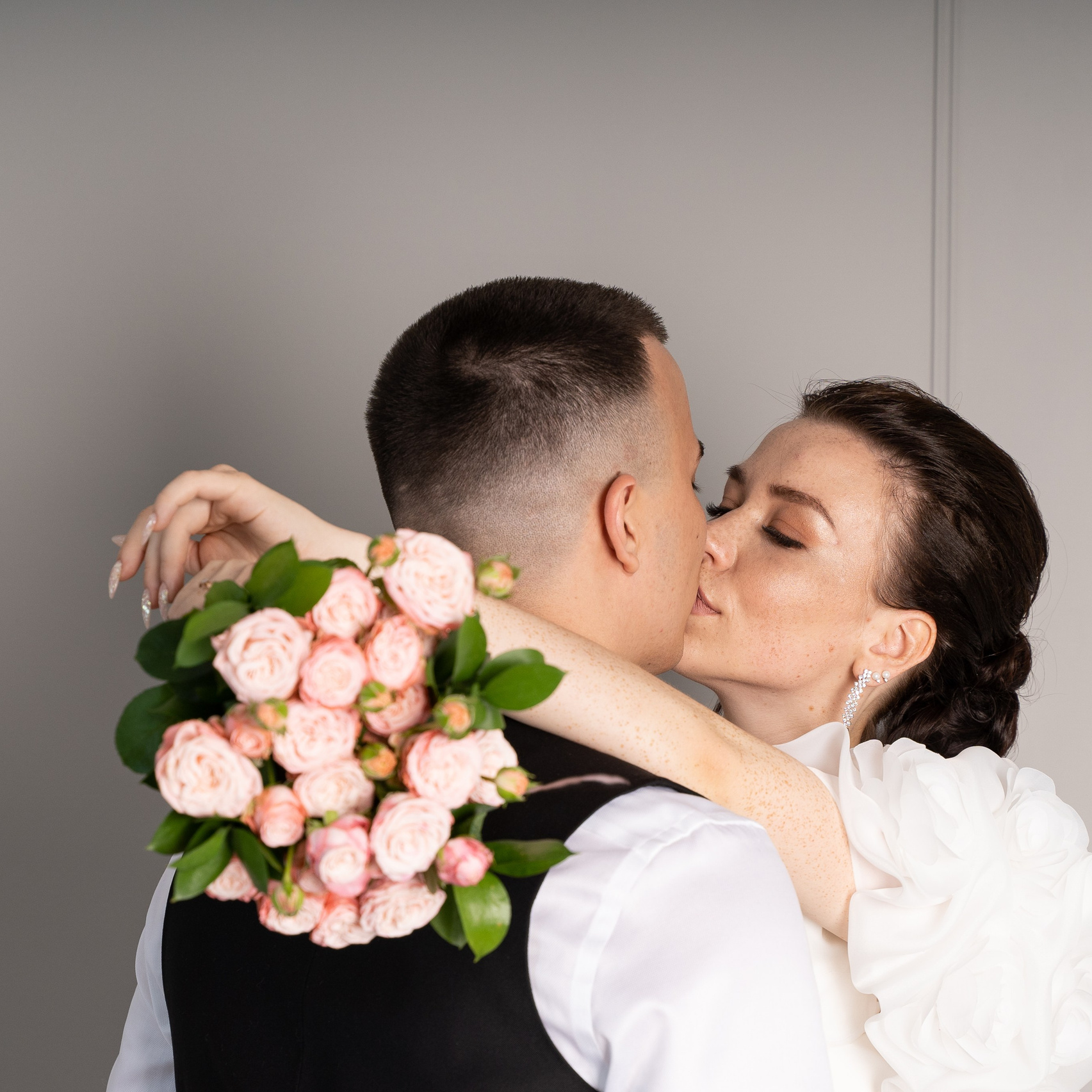 Свадебный и семейный фотограф в Екатеринбурге Анна Месяцева