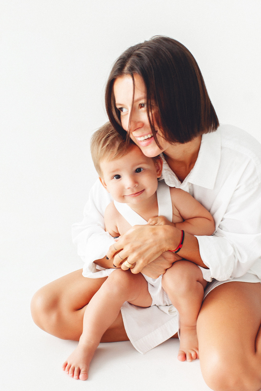 15 poses for a photo shoot on the floor. Детский фотограф в Самаре