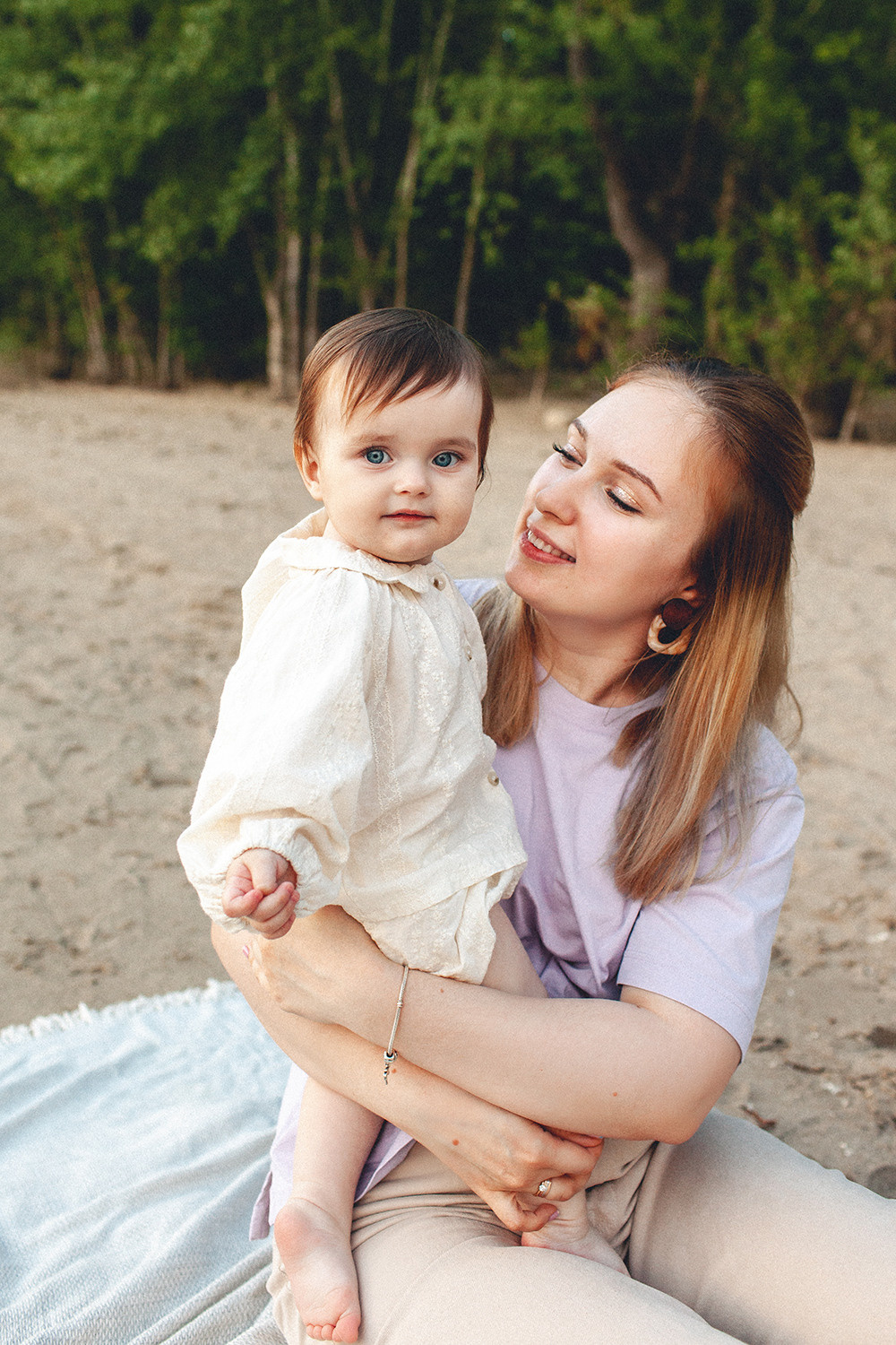 Семейная фотосессия на Набережной реки Волги в Самаре. Детский фотограф в Самаре
