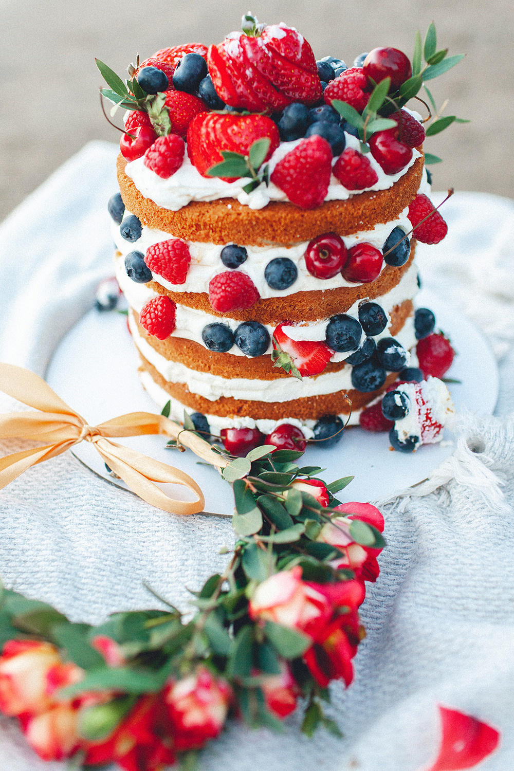 Семейная фотосессия на Набережной реки Волги в Самаре. Детский фотограф в Самаре