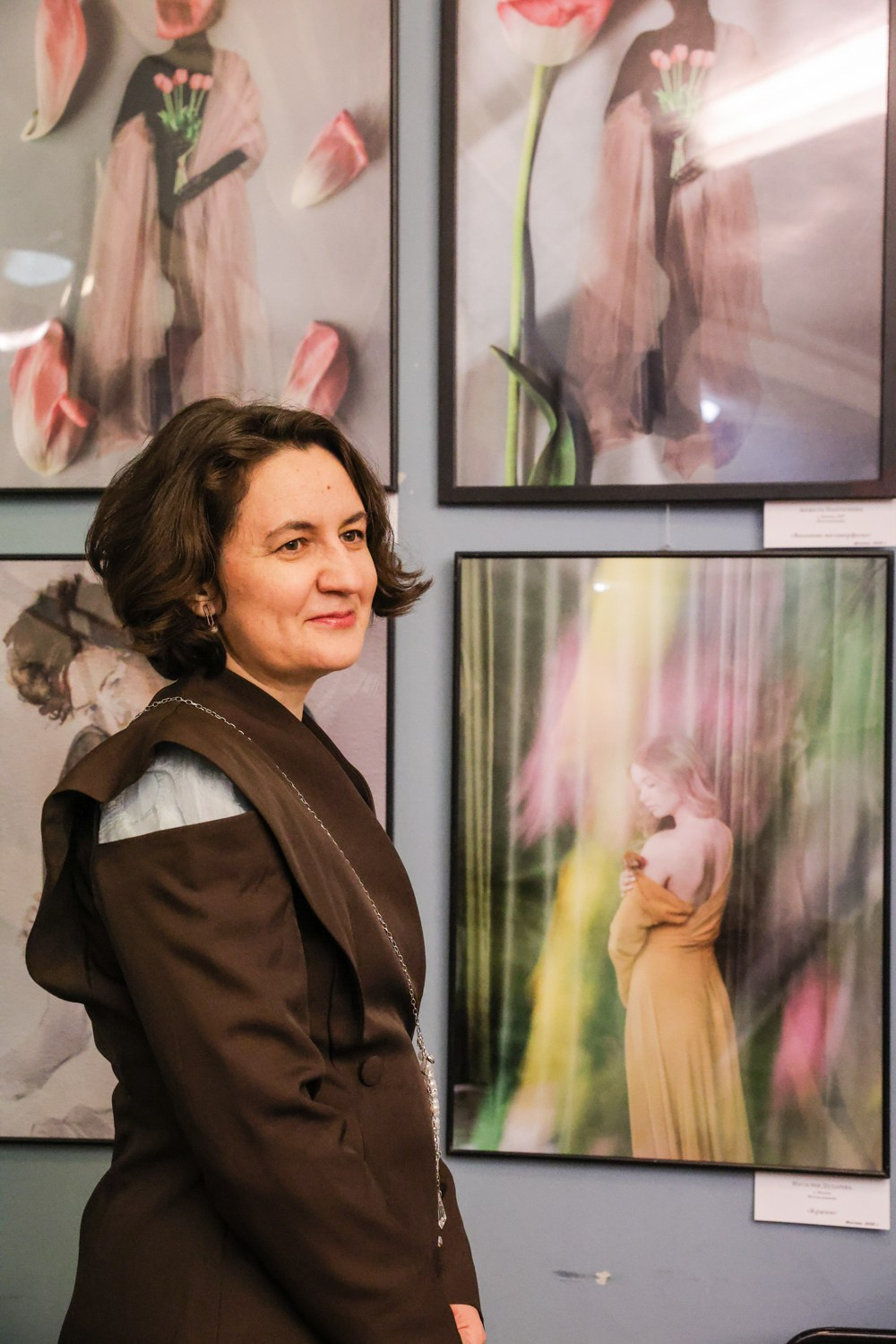 Выставка Женские Метаморфозы в Библиотека-читальня им. И. С. Тургенева. Дударева Наталия фотограф Москва