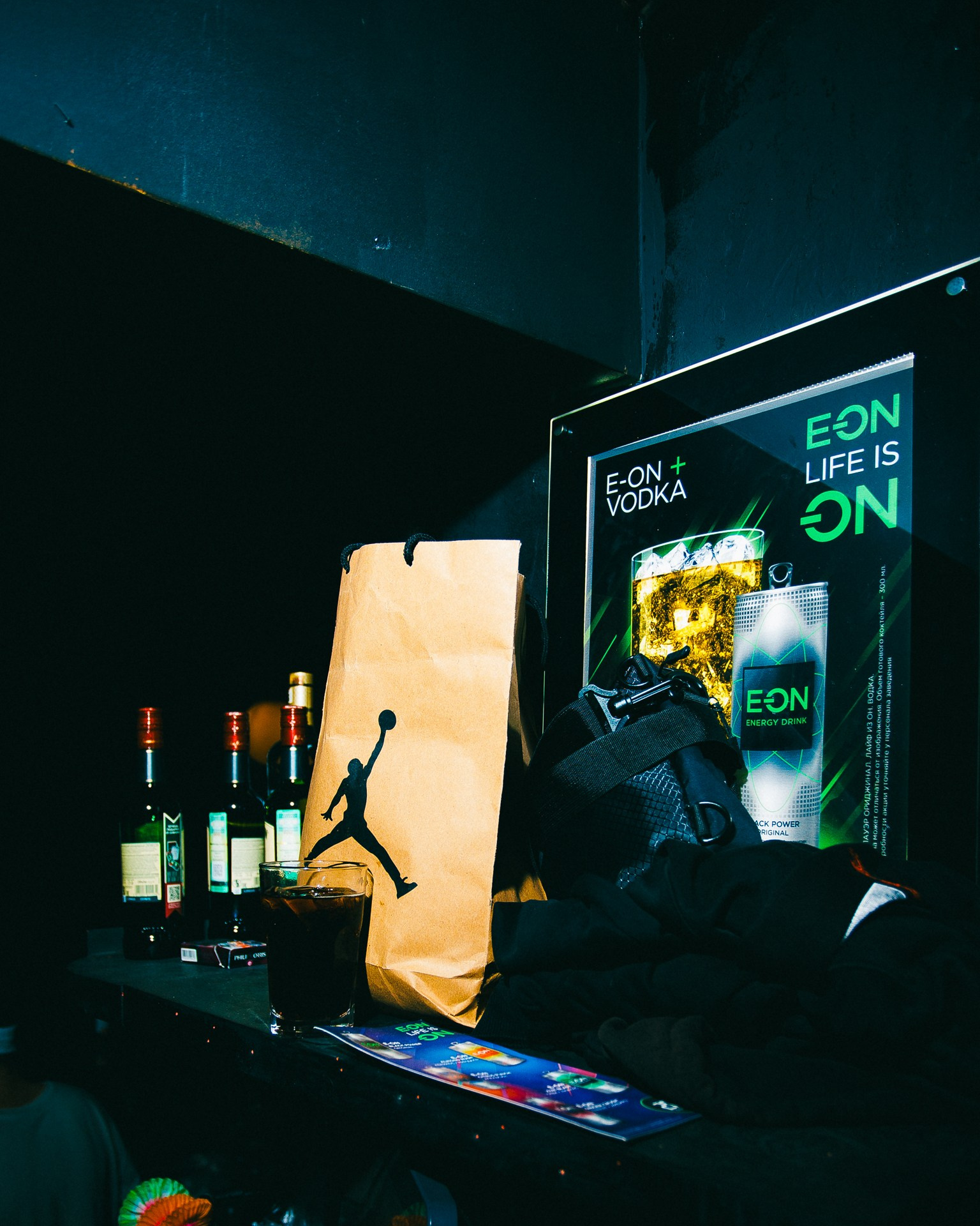 Клубный натюрморт. Фотограф Паша Максимов