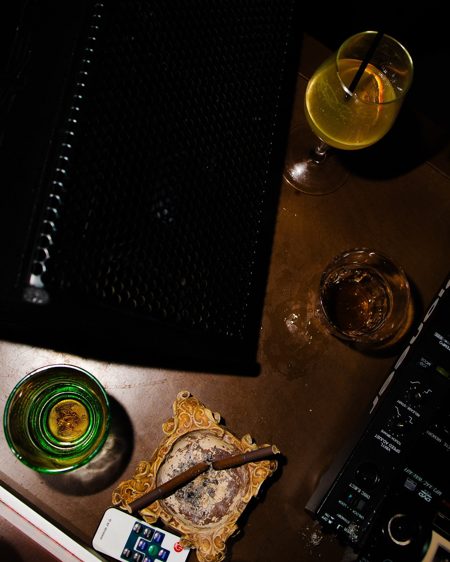 Клубный натюрморт. Фотограф Паша Максимов