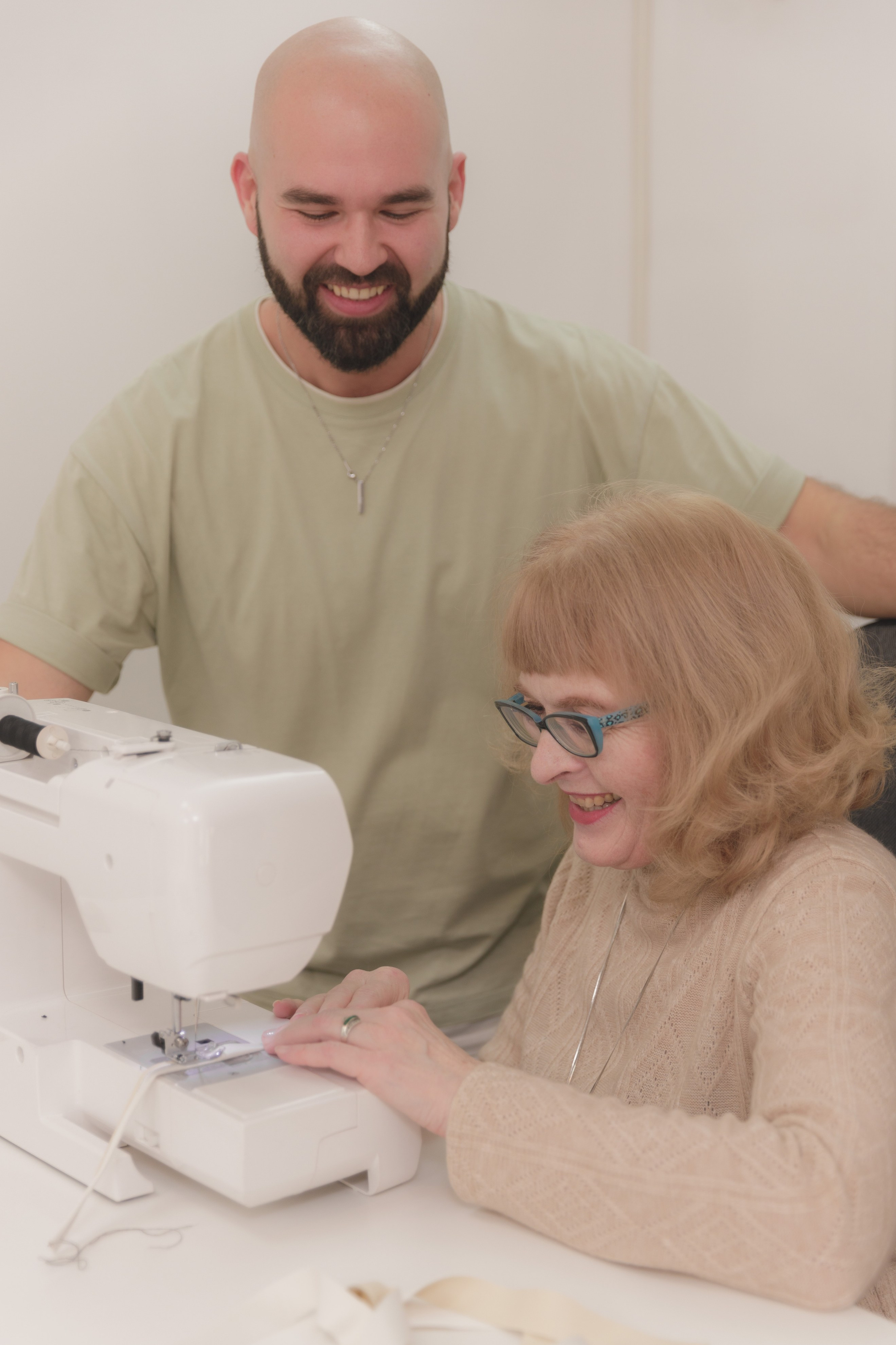 НАСТАВНИЧЕСТВО ПО СОЗДАНИЮ ОДЕЖДЫ. Модельер Евгений Бременев