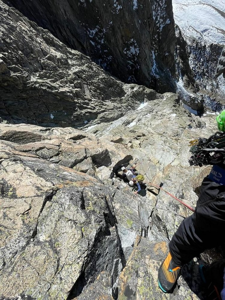 Pferderennen 02 — новая линия на «дикой» стене Кавказа. “Steel Angel”: women’s climbing award